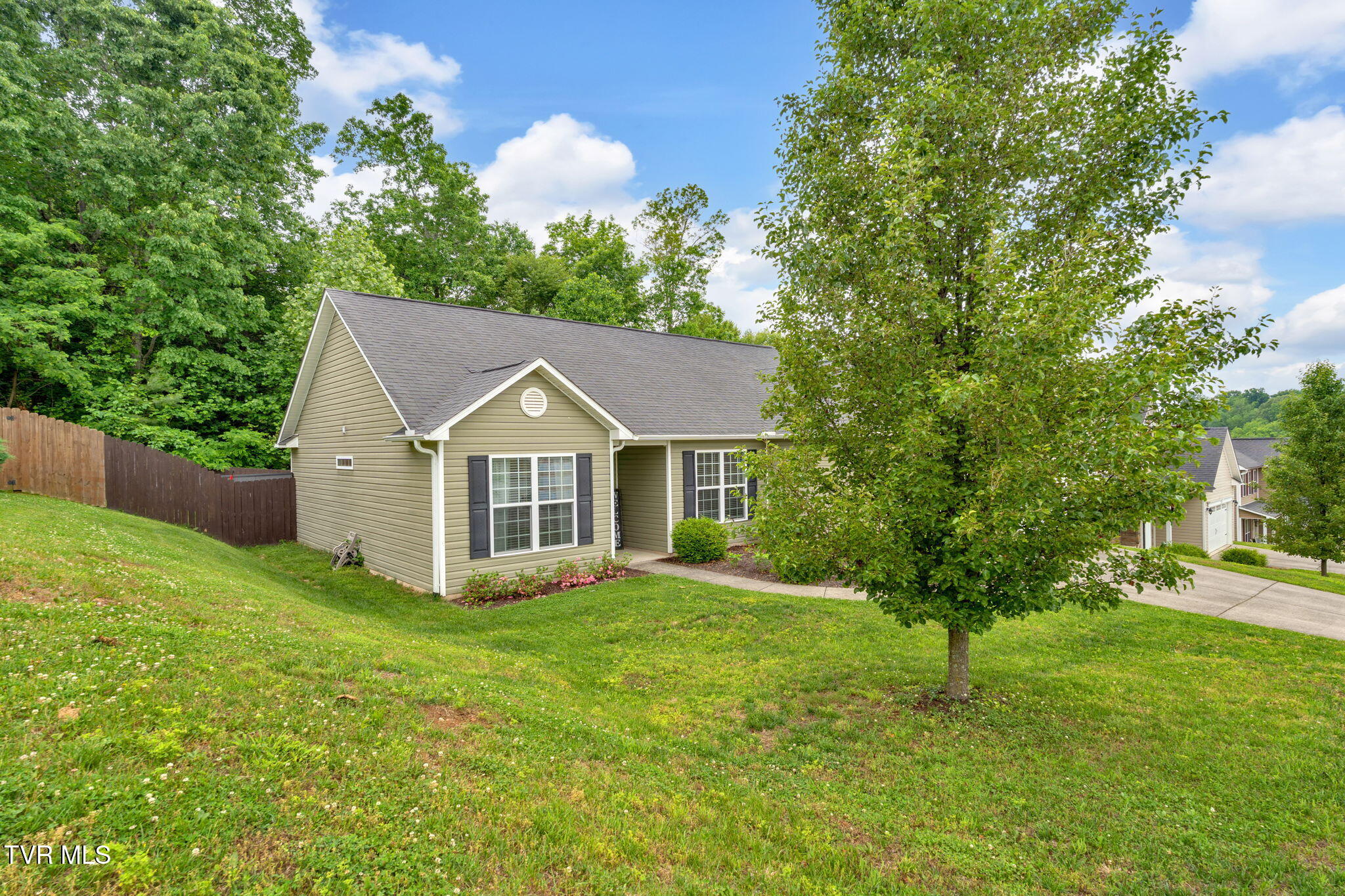 1249 Hammett Road, Johnson City, Tennessee image 3