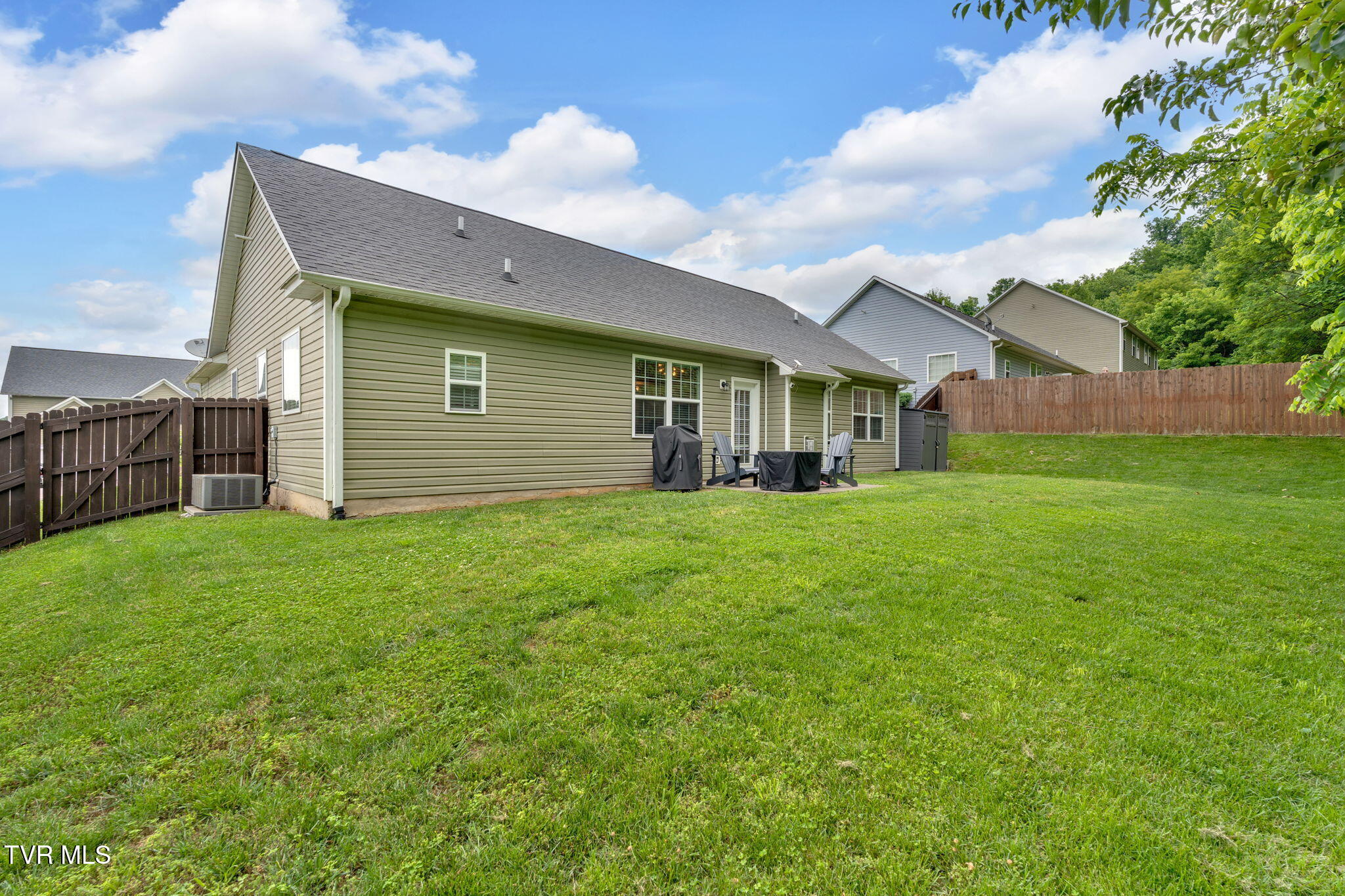 1249 Hammett Road, Johnson City, Tennessee image 24