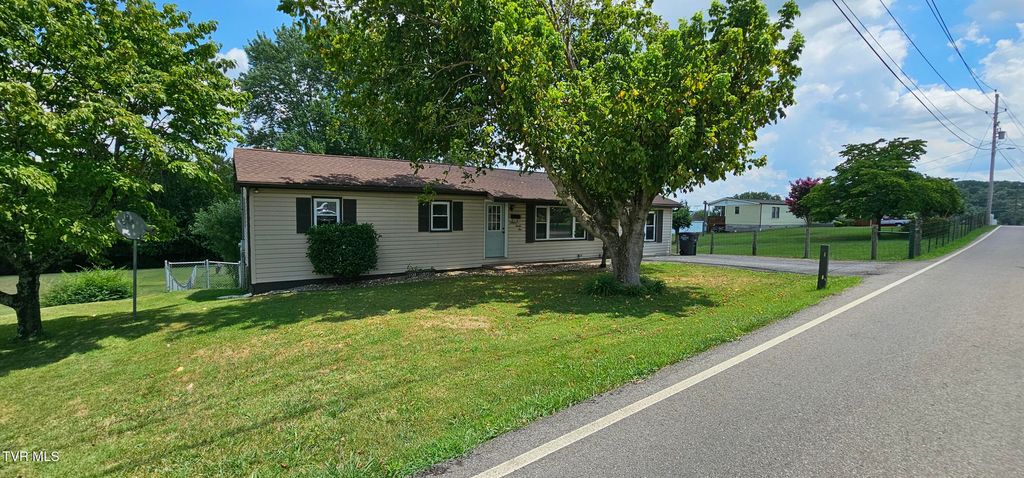 Photo of 1921 Fairview Avenue, Kingsport, TN 37665 (MLS # 9983905)