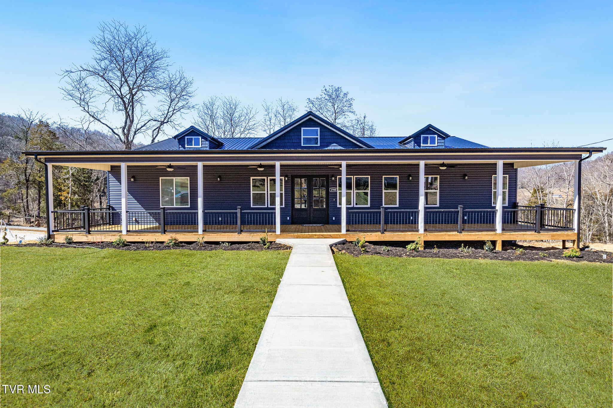 1980 Chesapeake Drive, Mount Carmel, Tennessee image 1