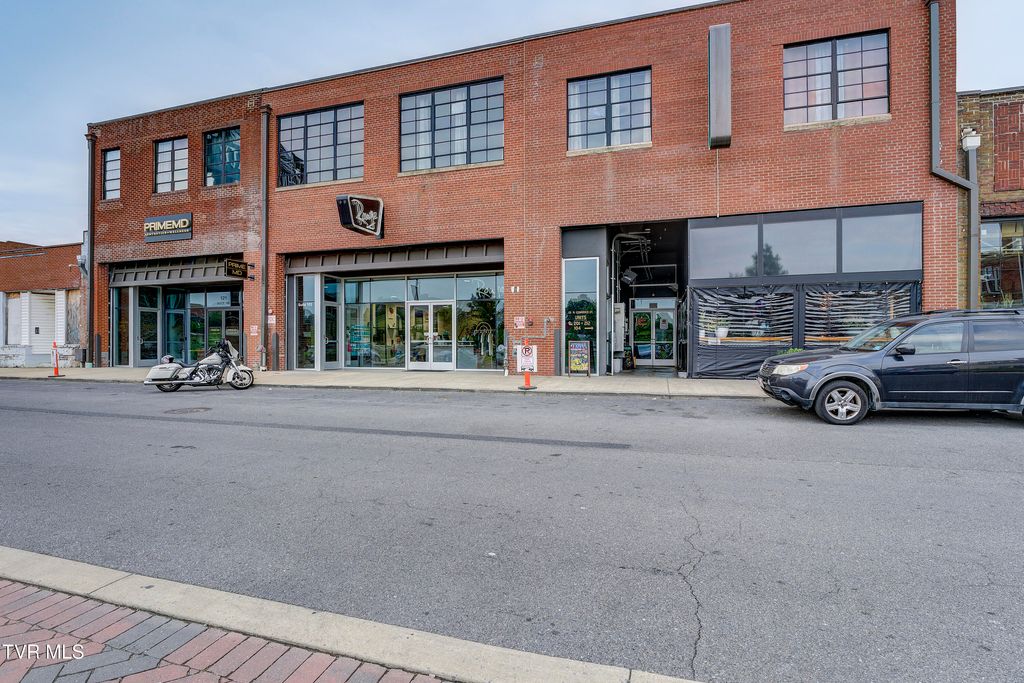 Photo of 121 Commerce Street #208, Johnson City, TN 37604 (MLS # 9995177)
