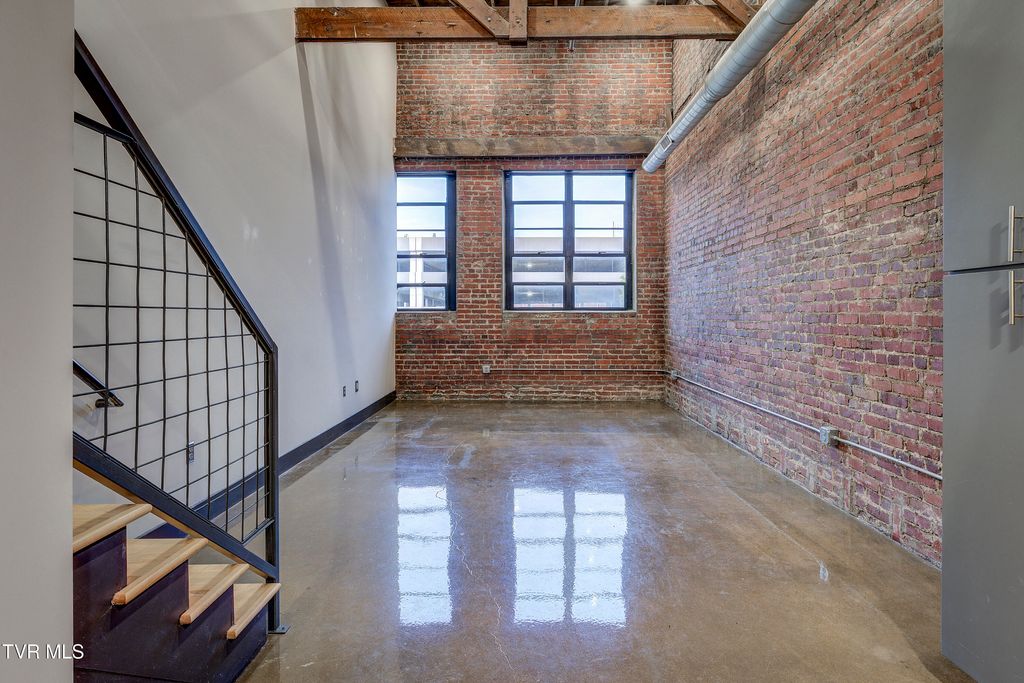 Photo of 121 Commerce Street #208, Johnson City, TN 37604 (MLS # 9995177)