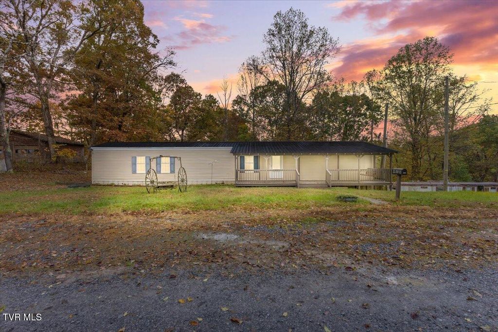 Photo of 295 Ernie Drive, Gate City, VA 24251 (MLS # 9987767)