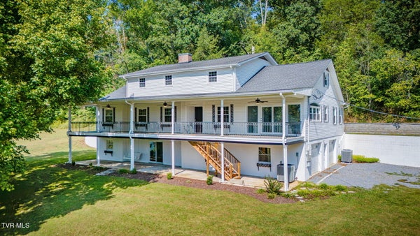 194 SPARKS RD, JOHNSON CITY, TN 37601 - Image 2a2cb2b0dc6cb7ef7130f2363f6aa60b/3385884124