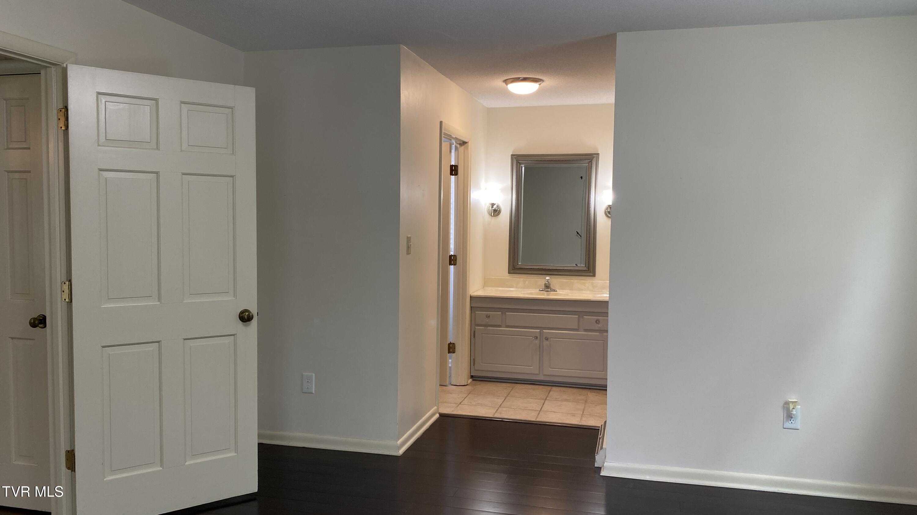 148 Hill Drive, Abingdon, Virginia image 36