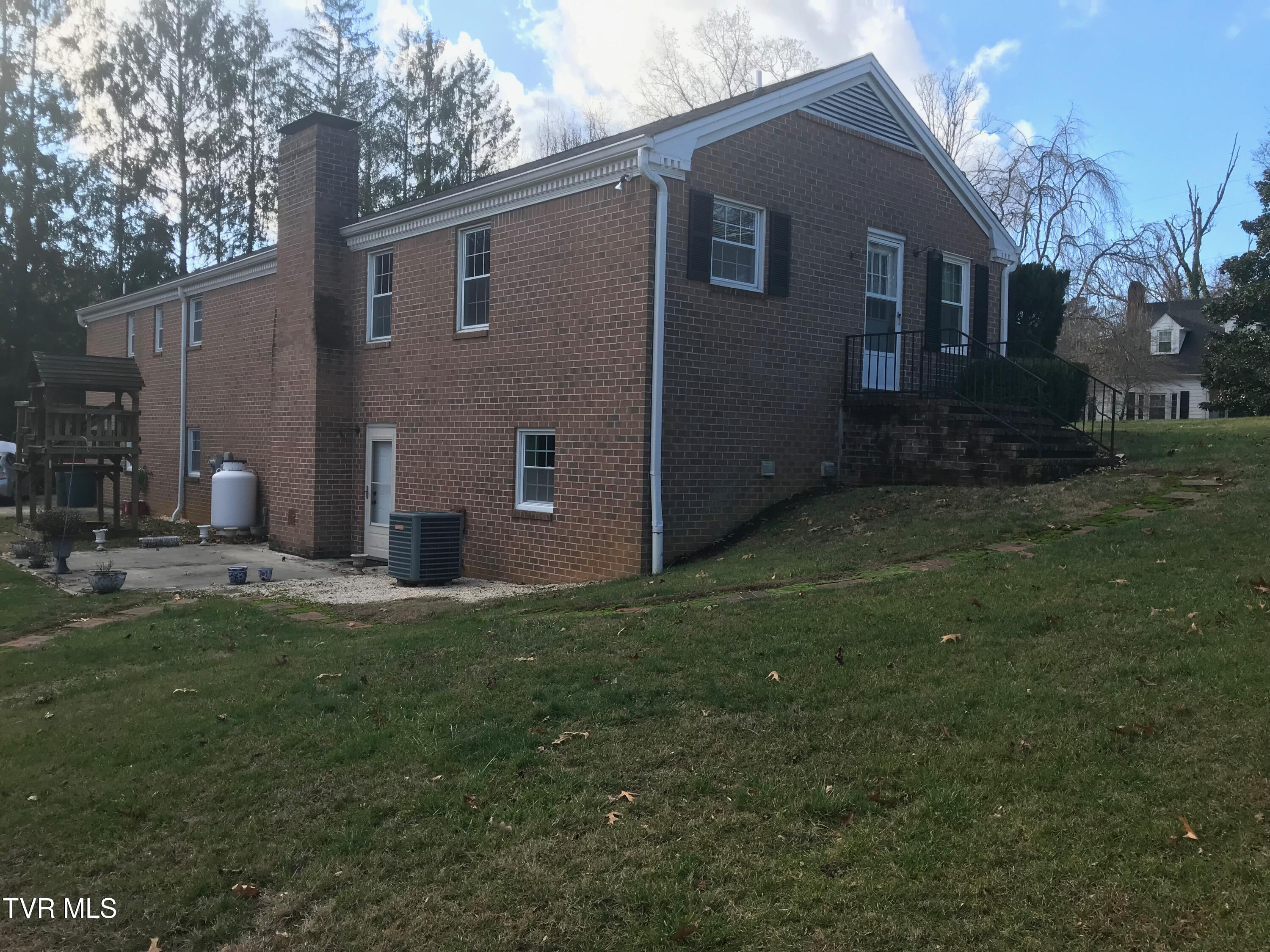 148 Hill Drive, Abingdon, Virginia image 6