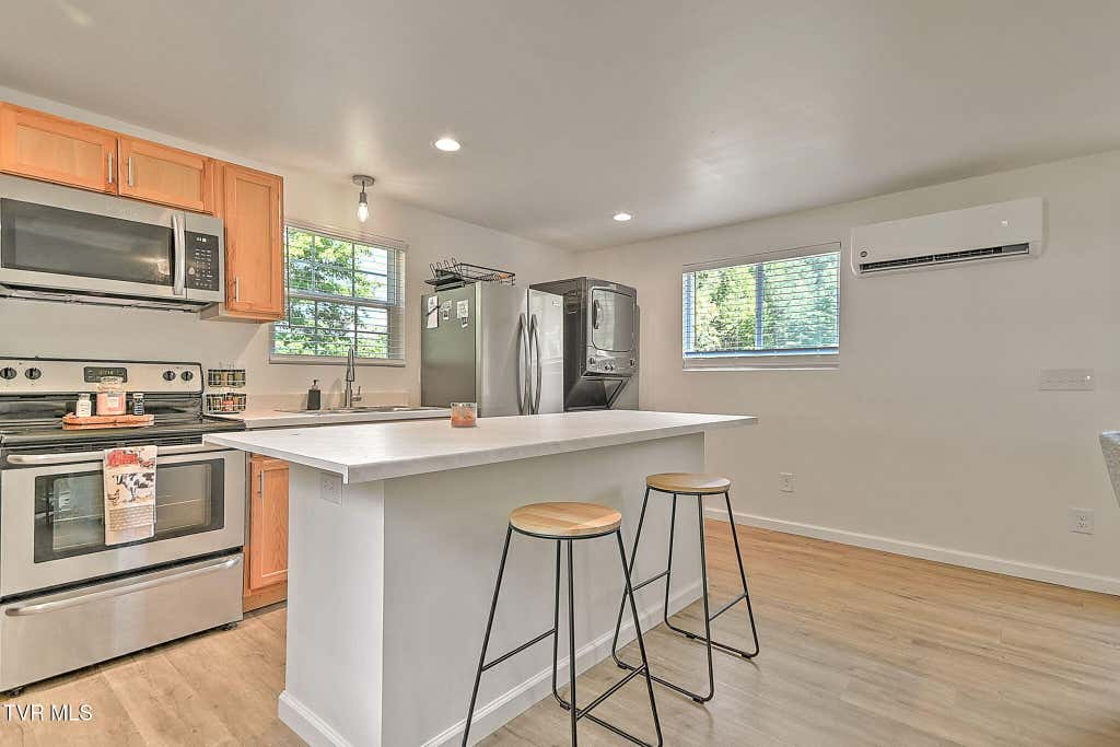Photo of 1877 Powder Branch Road, Johnson City, TN 37601 (MLS # 9999114)