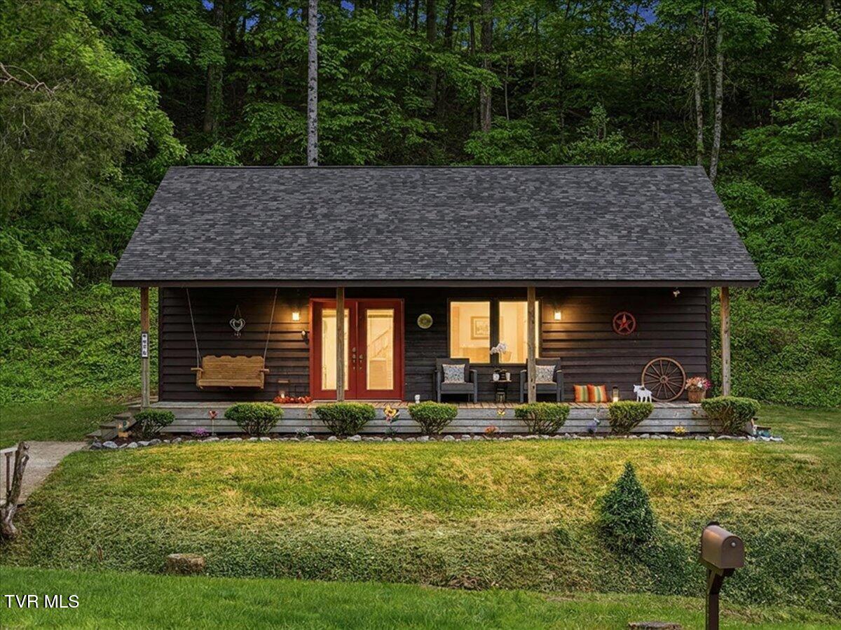 3427 Bill Douglas Road