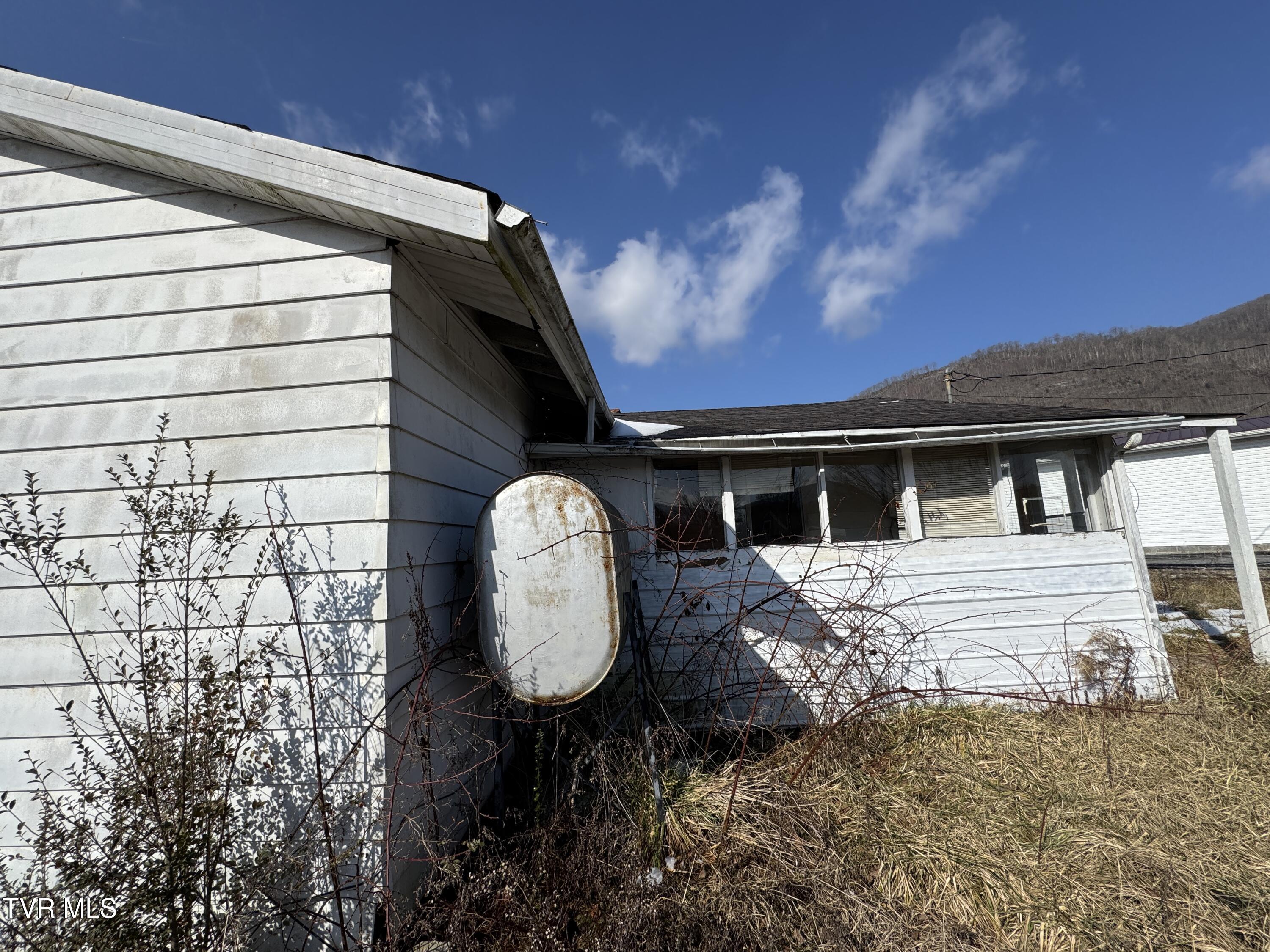111 28th Street, Big Stone Gap, Virginia image 3
