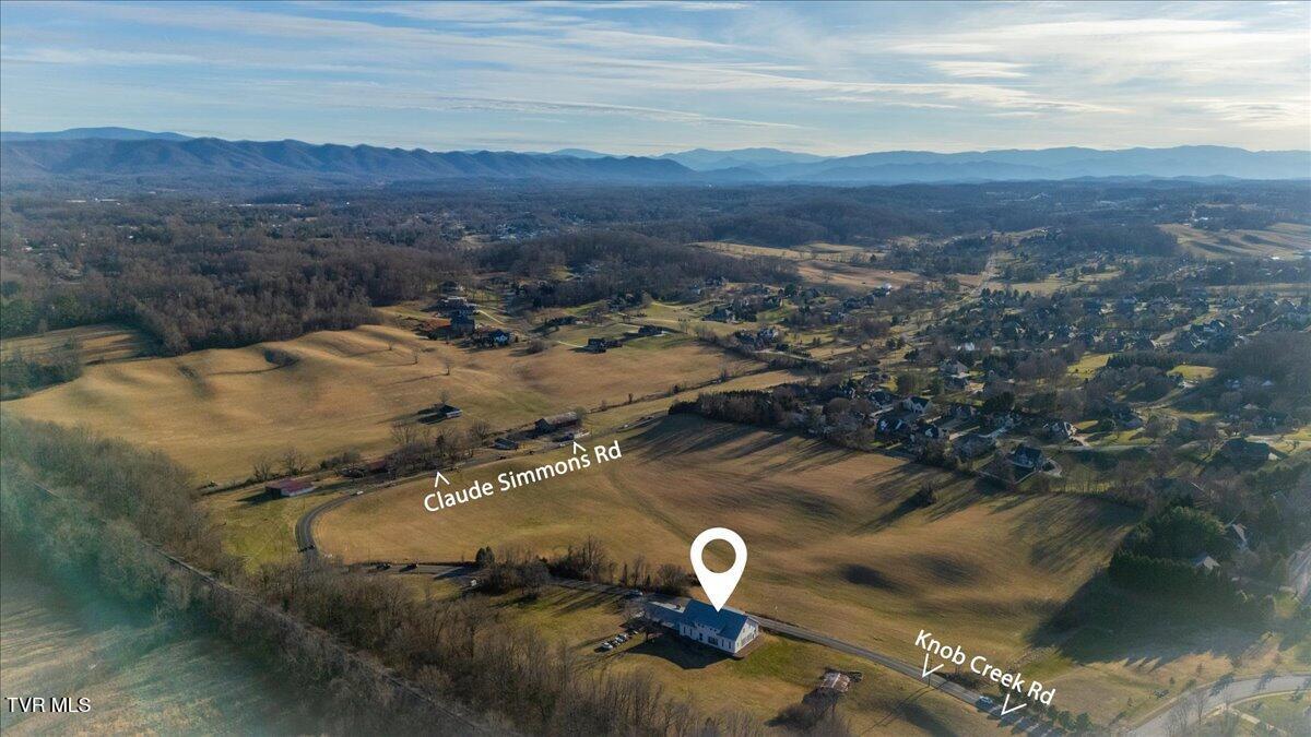 Johnson City, Tennessee, 37604, United States, 5 Bedrooms Bedrooms, ,6 BathroomsBathrooms,Residential,Active,2013176
