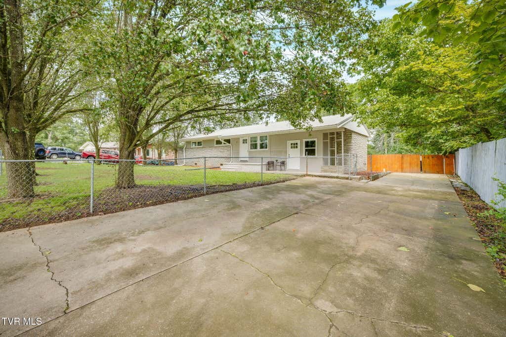 Photo of 30 Brown Avenue, Greeneville, TN 37743 (MLS # 9999508)