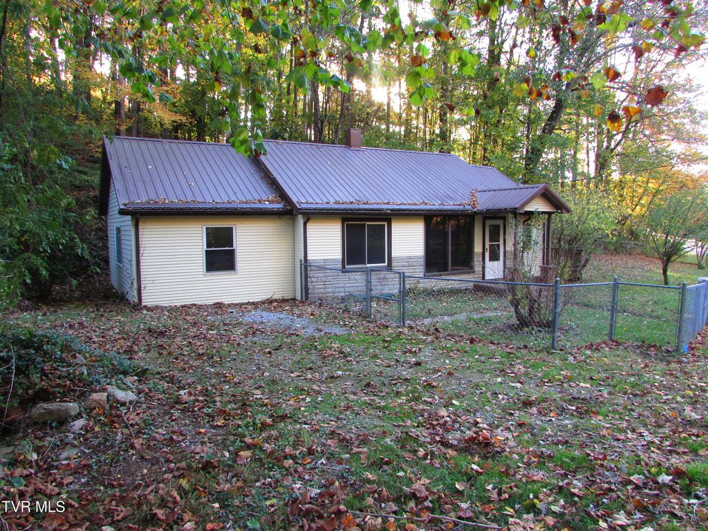 Photo of 2502 Marbleton Road, Unicoi, TN 37692 (MLS # 9987501)
