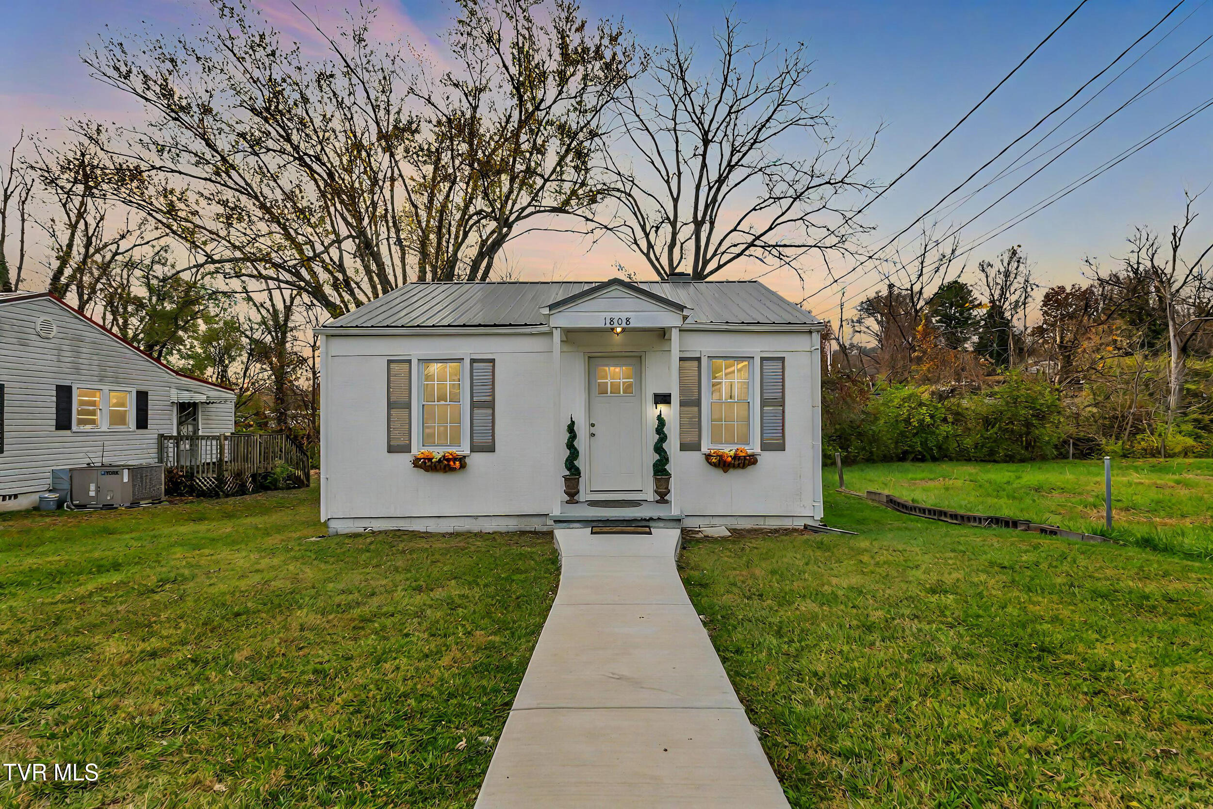 1808 6th Street Extension, Bristol, Tennessee image 1