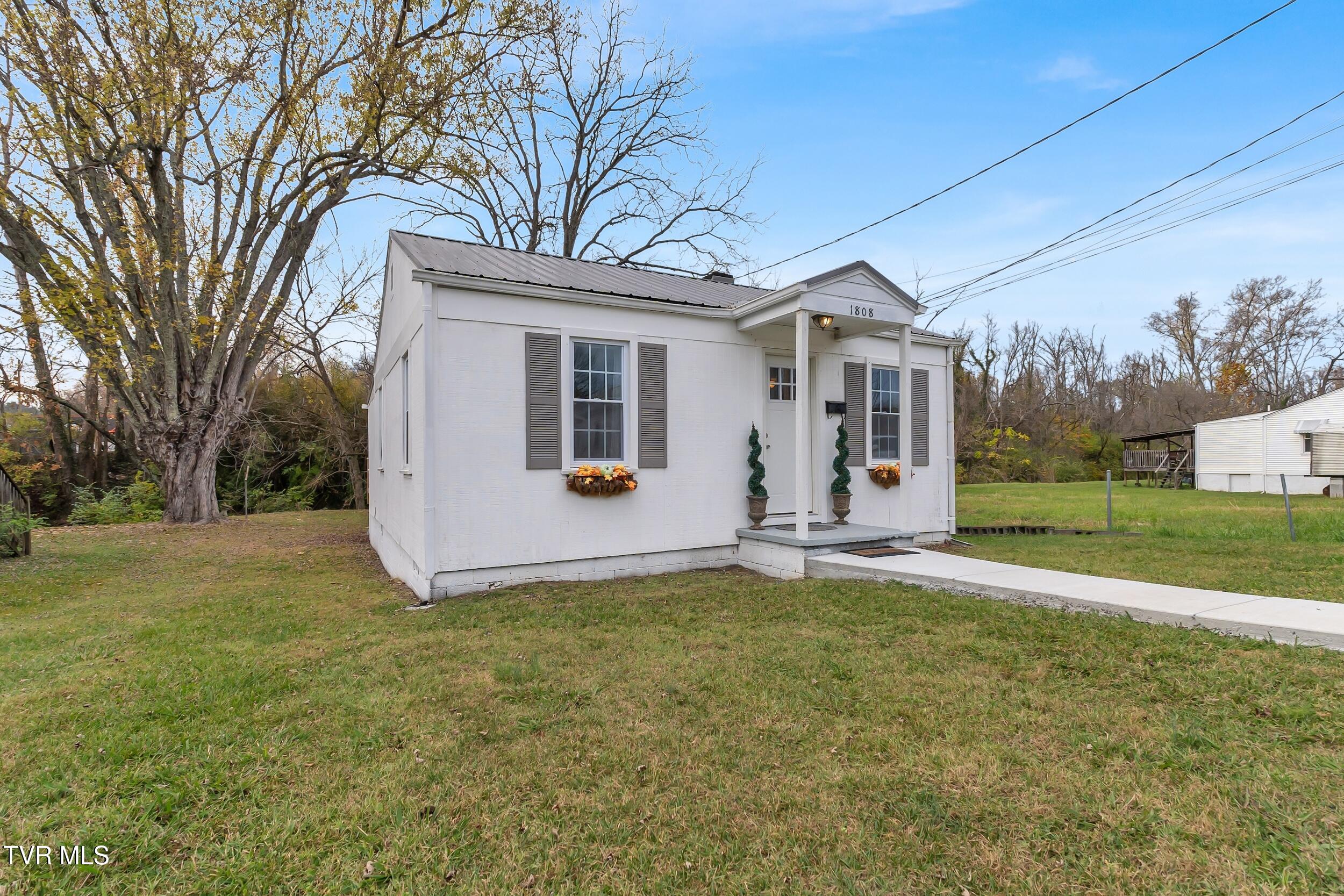 1808 6th Street Extension, Bristol, Tennessee image 3