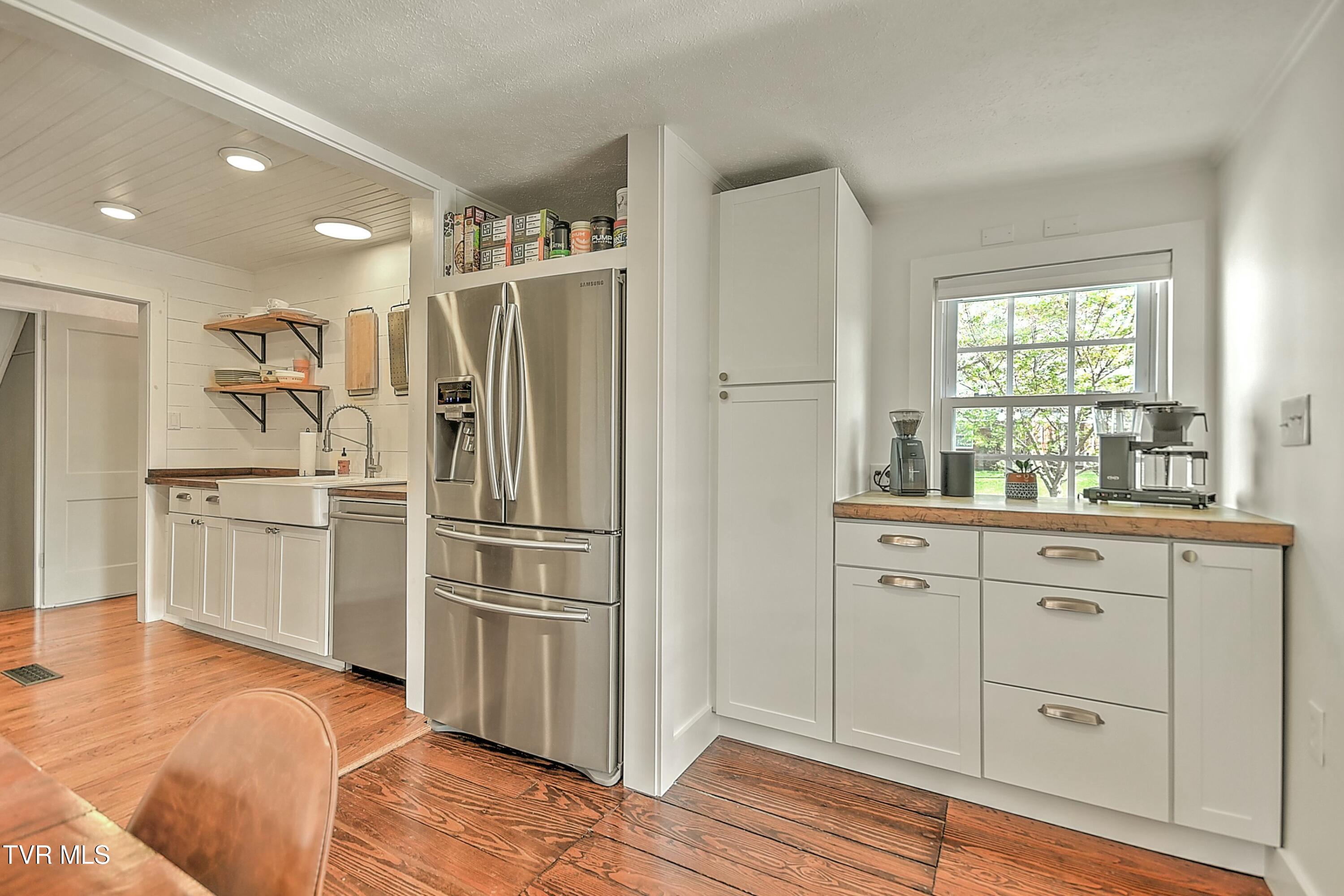 277 Sherwood Road, Bristol, Virginia image 18