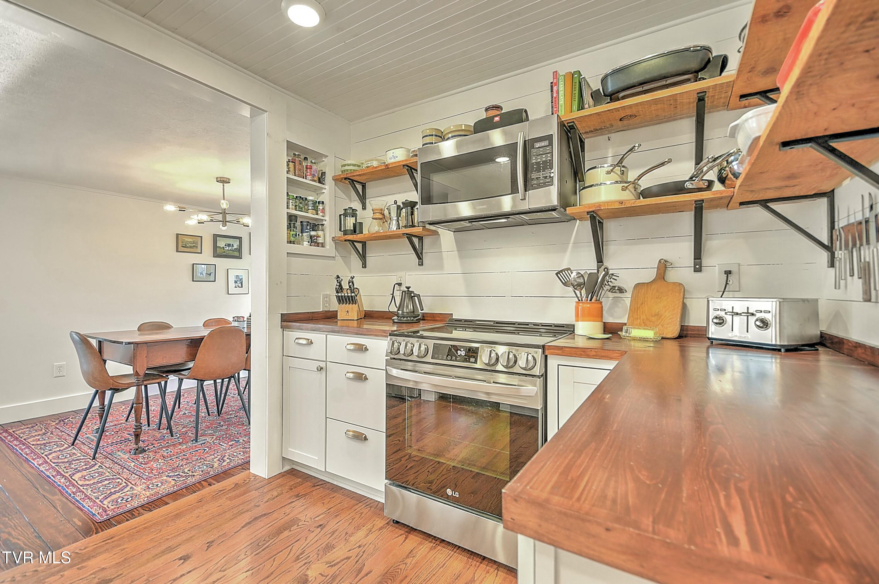 277 Sherwood Road, Bristol, Virginia image 22