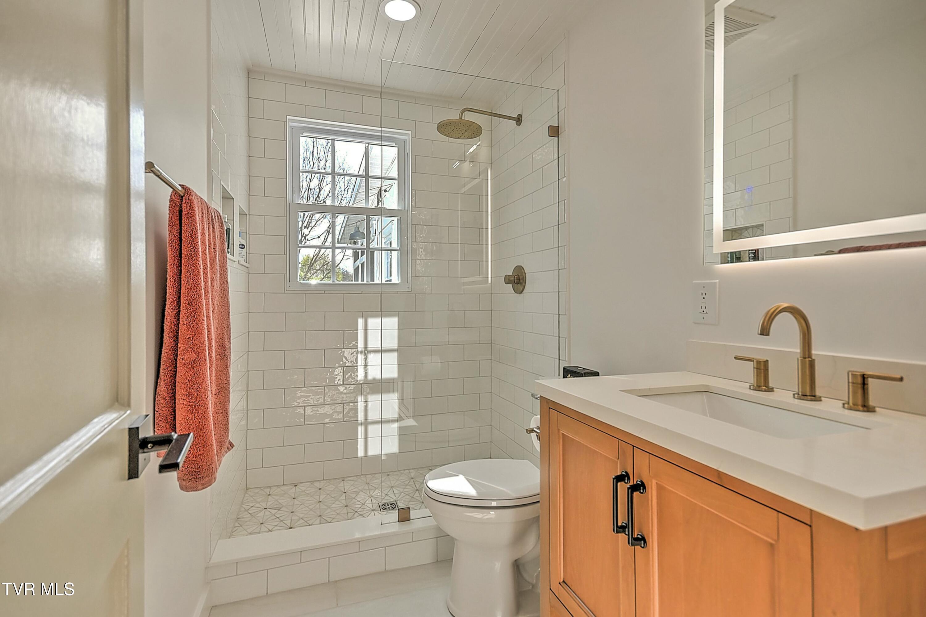 277 Sherwood Road, Bristol, Virginia image 28