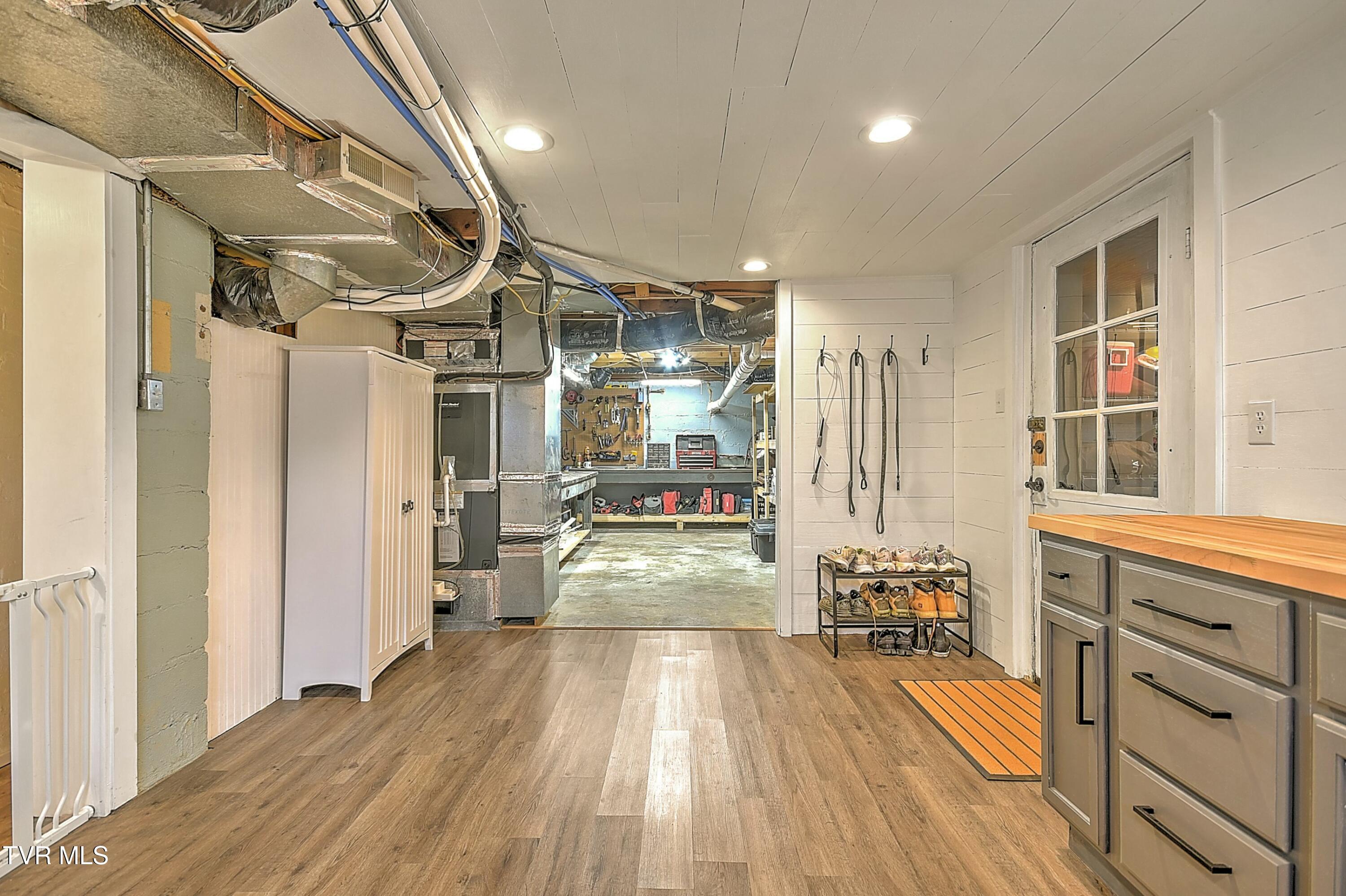 277 Sherwood Road, Bristol, Virginia image 50