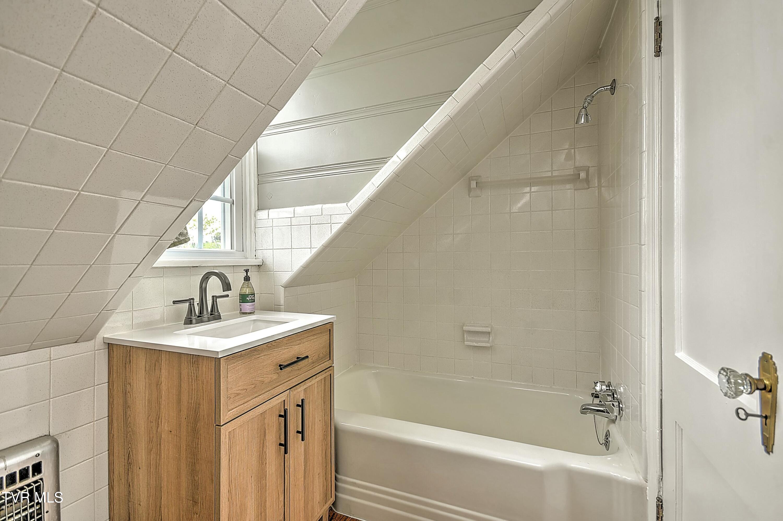277 Sherwood Road, Bristol, Virginia image 37