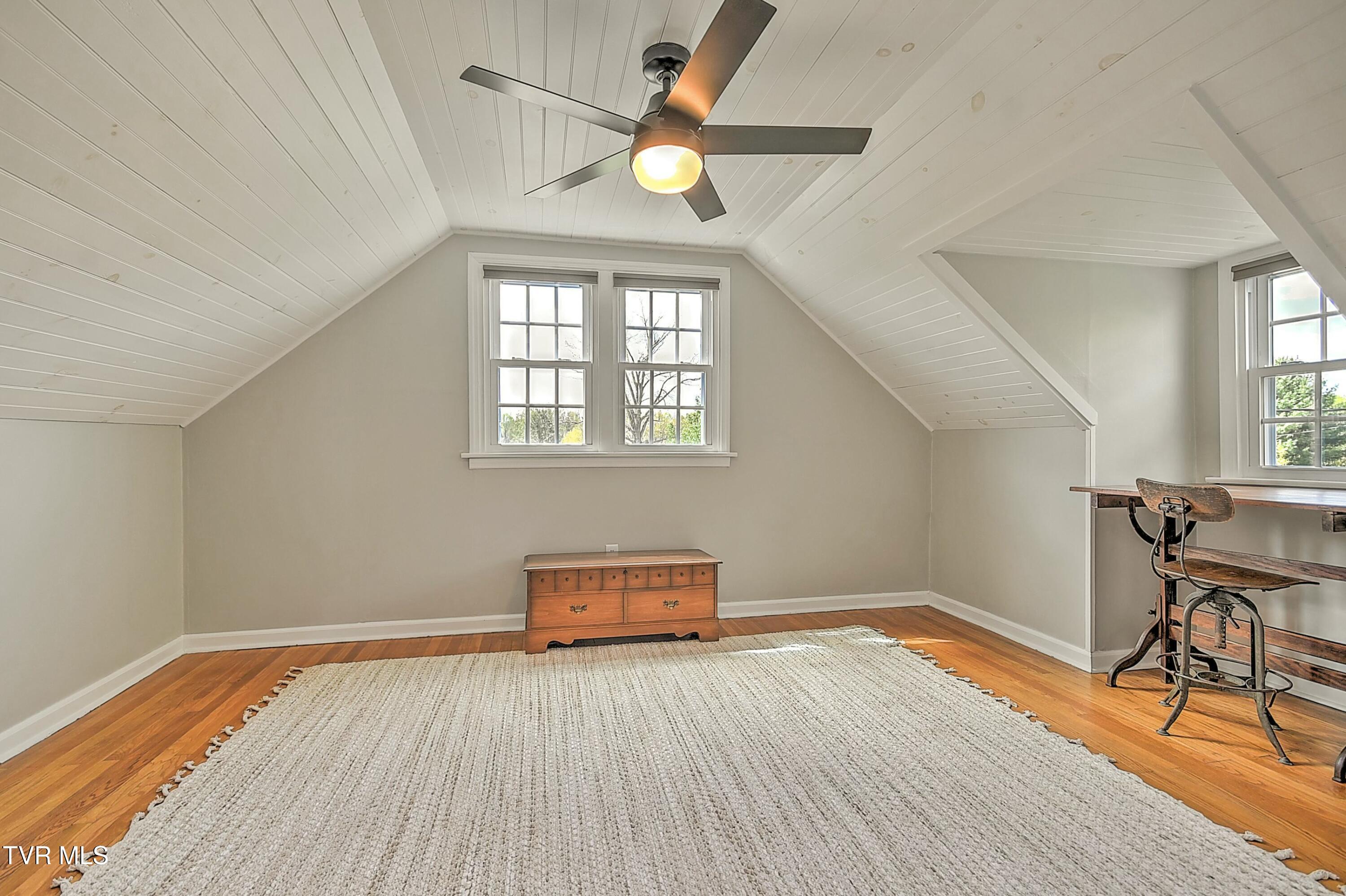 277 Sherwood Road, Bristol, Virginia image 32