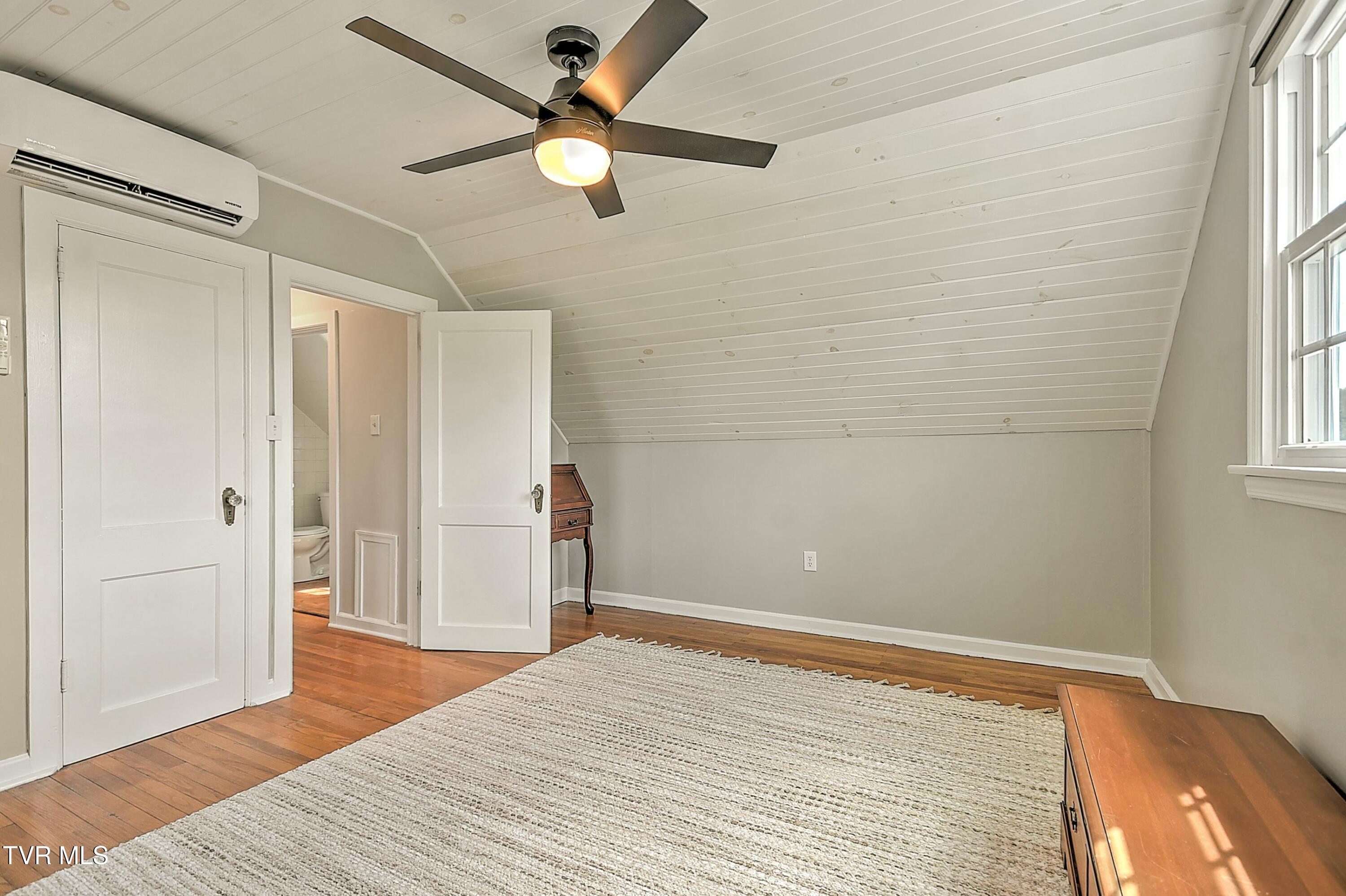 277 Sherwood Road, Bristol, Virginia image 35
