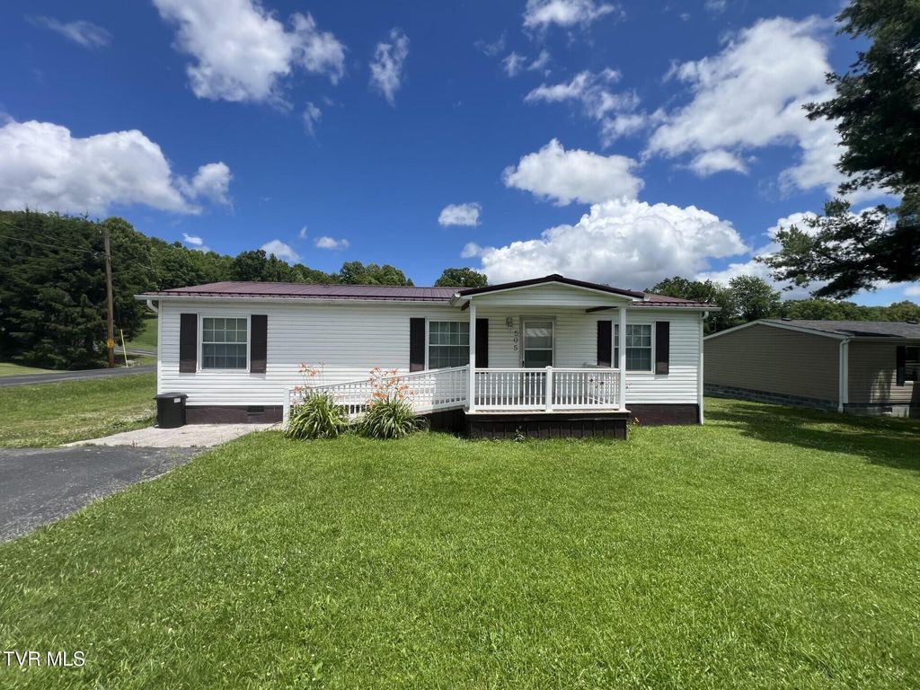 Photo of 505 Lake Street, Wise, VA 24293 (MLS # 9981847)