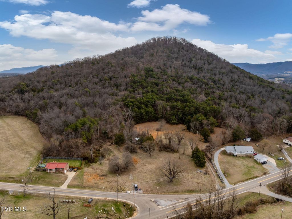 Photo of 8167 Asheville Highway, Greeneville, TN 37743 (MLS # 9992830)