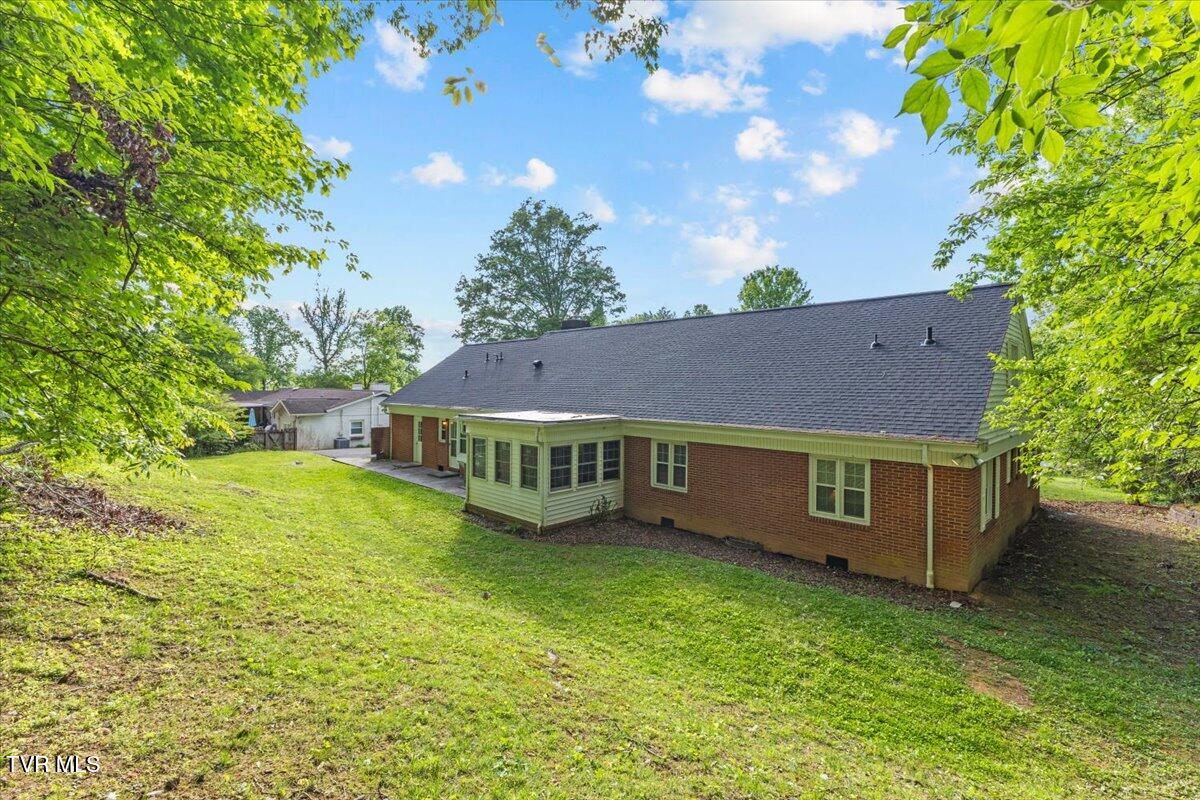 2300 Edgewood Avenue, Elizabethton, Tennessee image 9