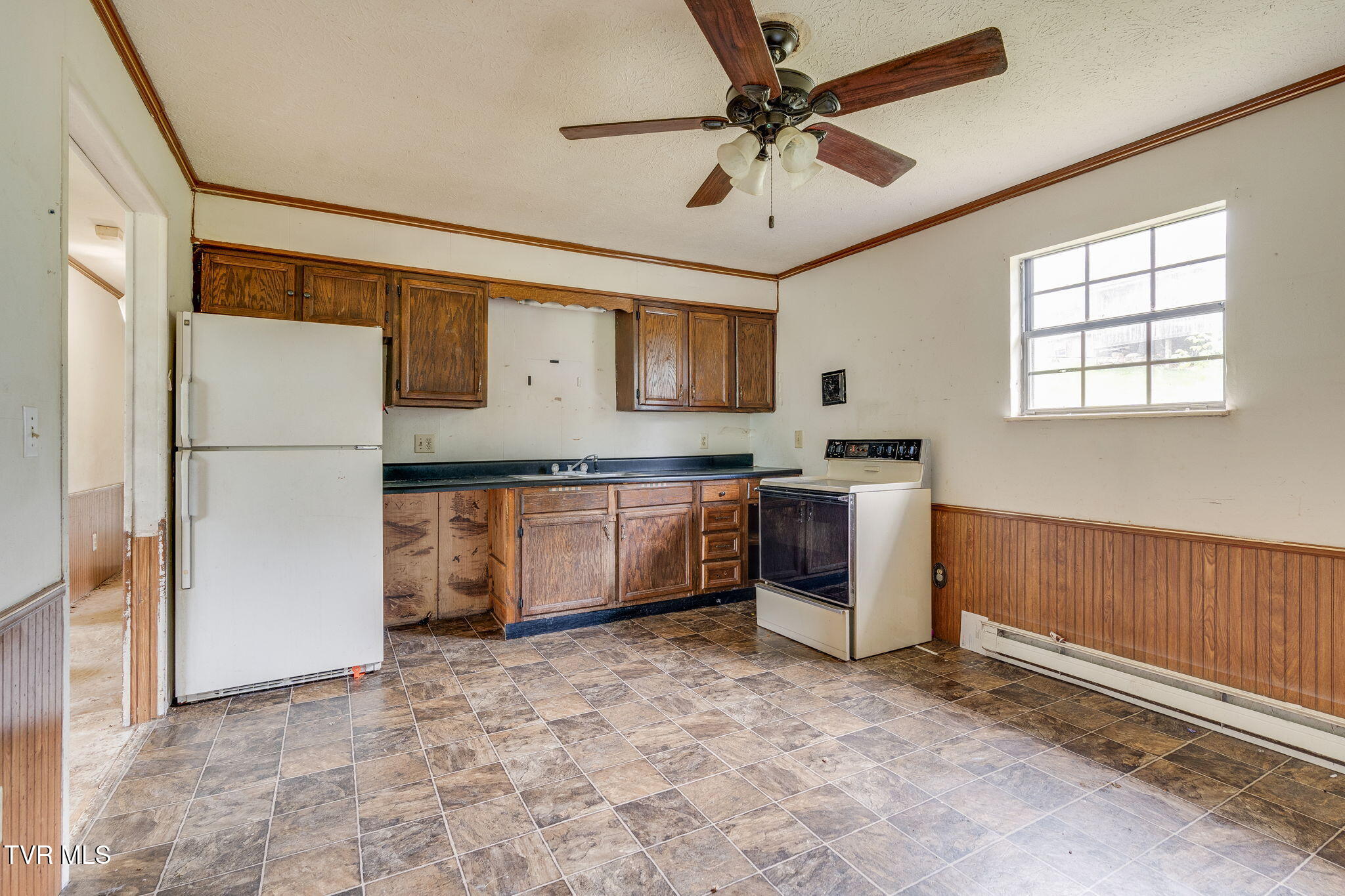 110 Colonial Hills Drive, Rogersville, Tennessee image 8