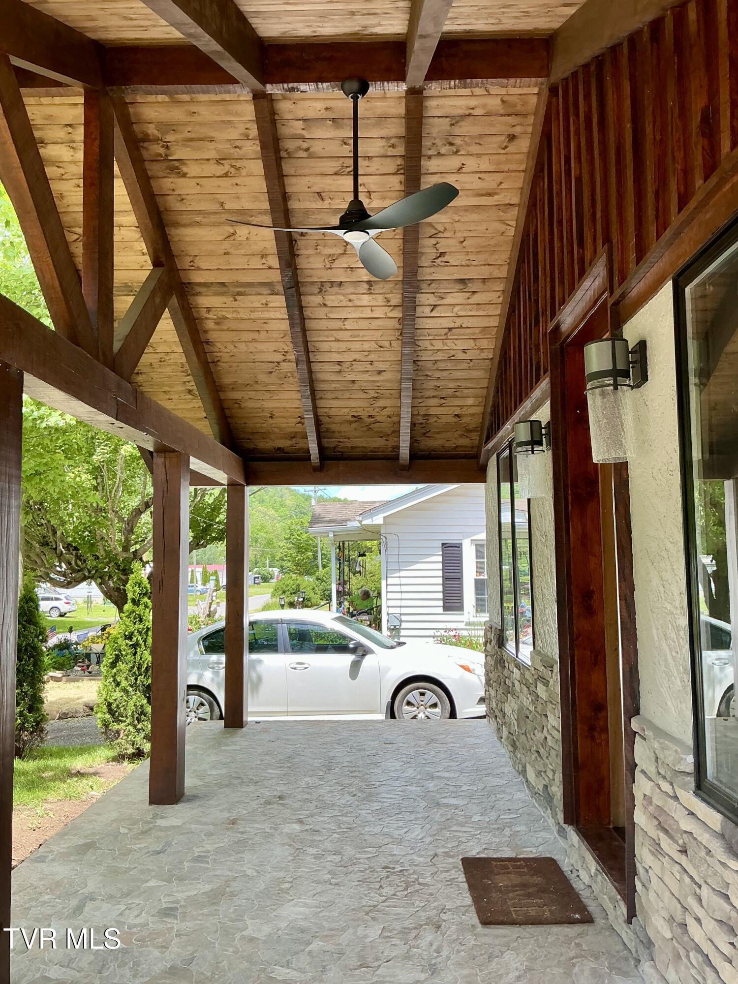 153 Hampton Creek Road, Roan Mountain, Tennessee image 7