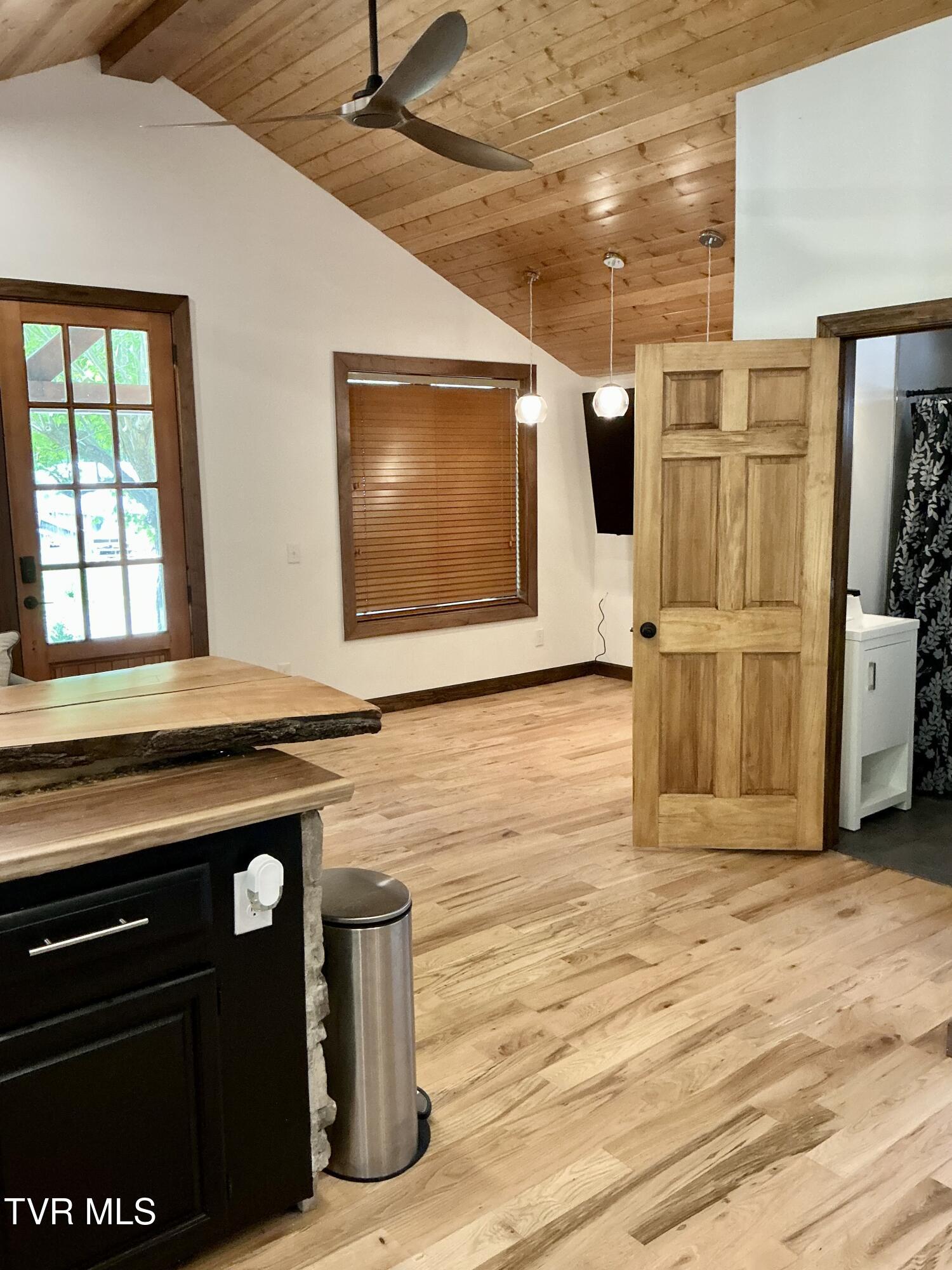 153 Hampton Creek Road, Roan Mountain, Tennessee image 23