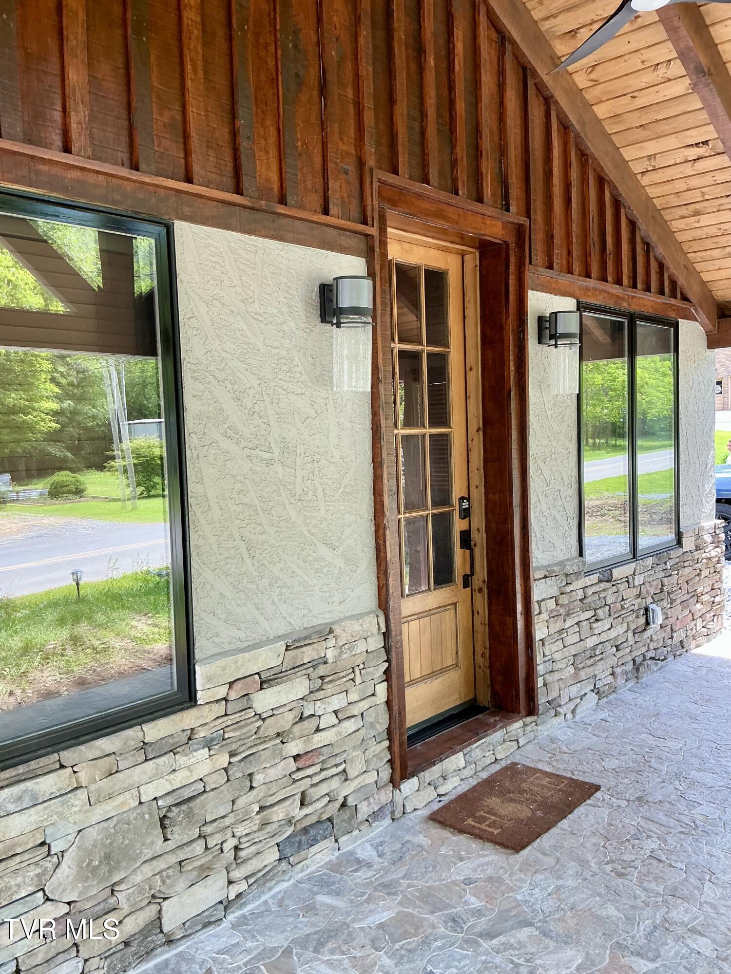 153 Hampton Creek Road, Roan Mountain, Tennessee image 9