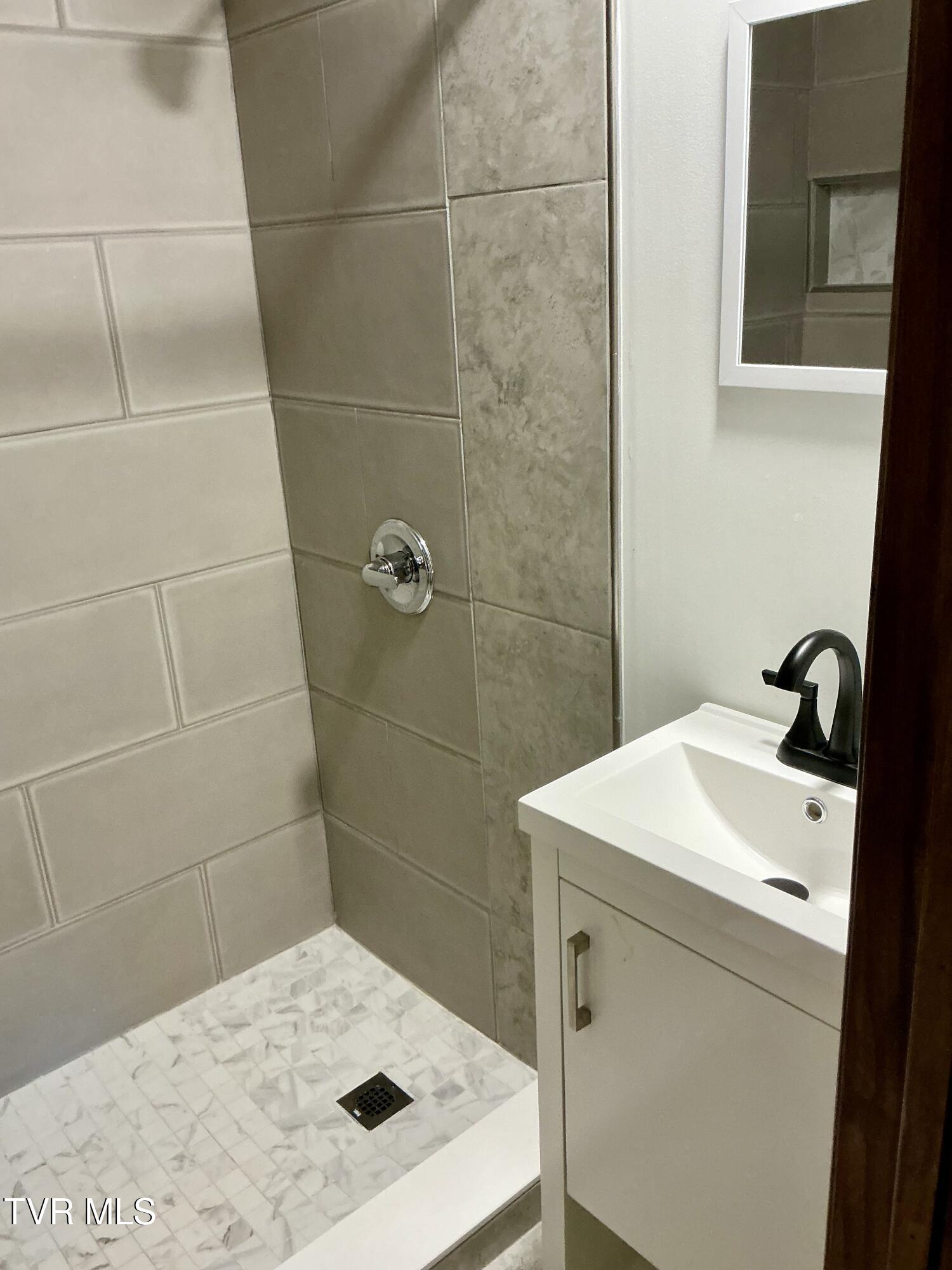 153 Hampton Creek Road, Roan Mountain, Tennessee image 26