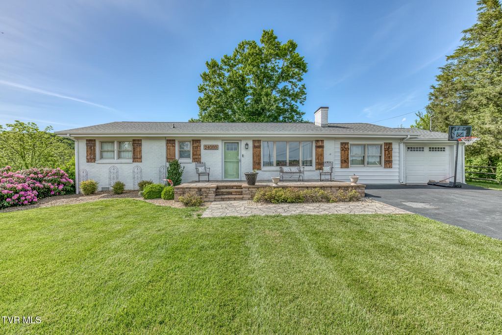 Photo of 24080 Crimson Drive, Bristol, VA 24202 (MLS # 9994944)