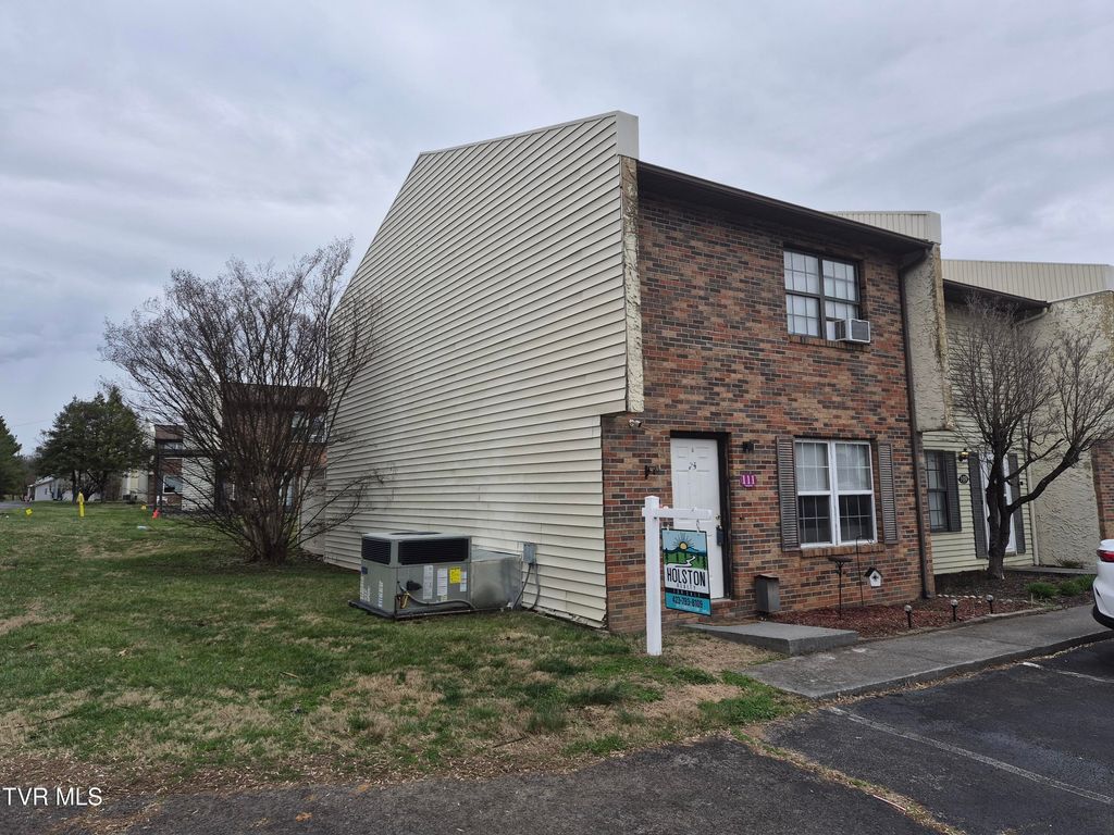 Photo of 111 Northwinds Drive #25, Bristol, VA 24201 (MLS # 9992162)