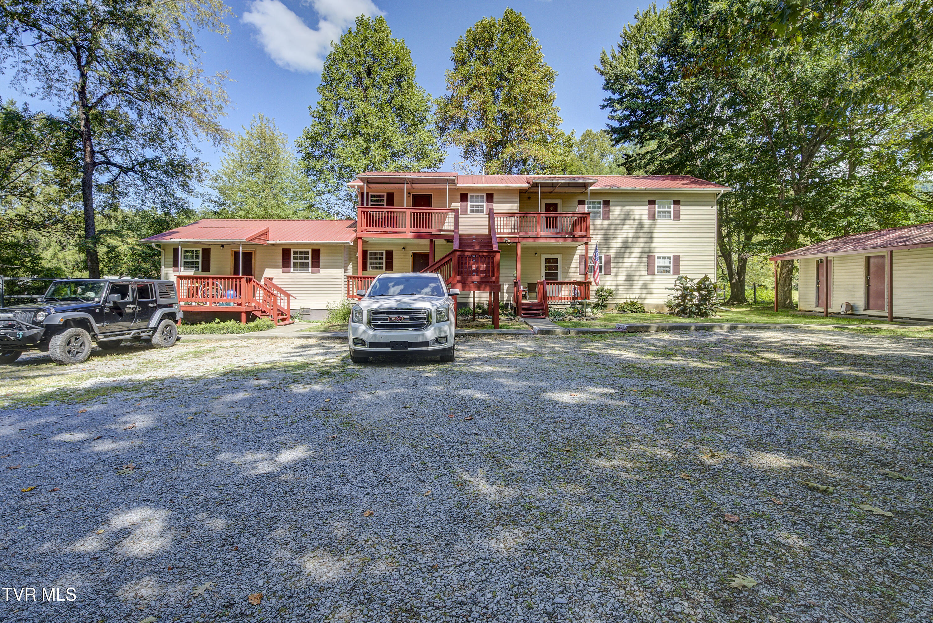 175 Scenic Apartment Road