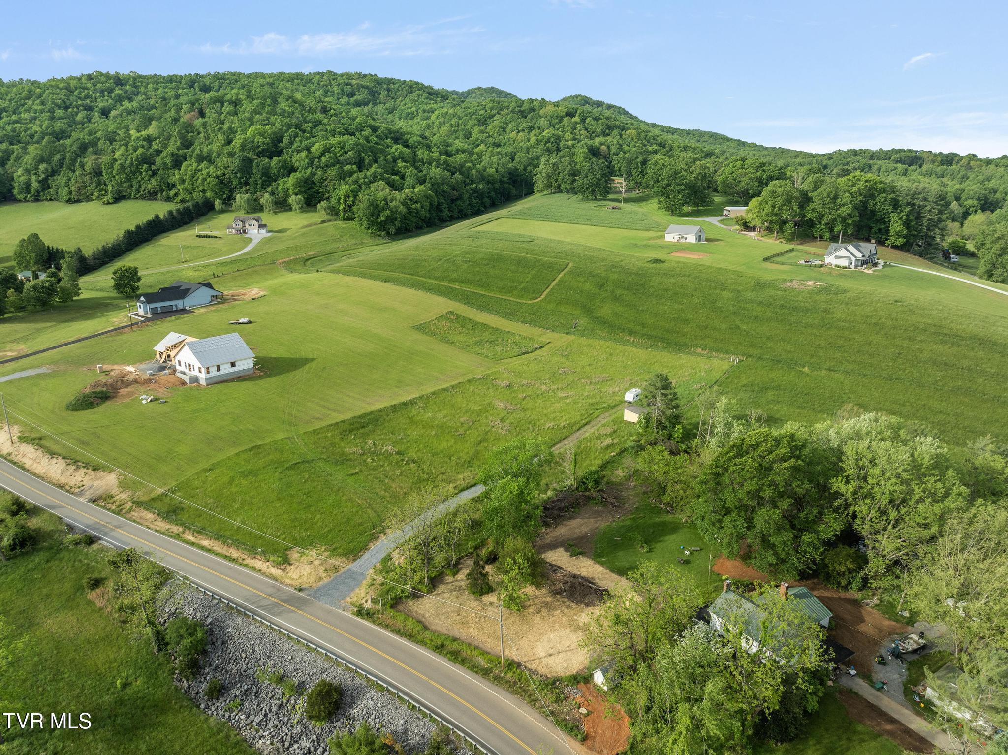 736 Laurels Road, Johnson City, Tennessee image 6