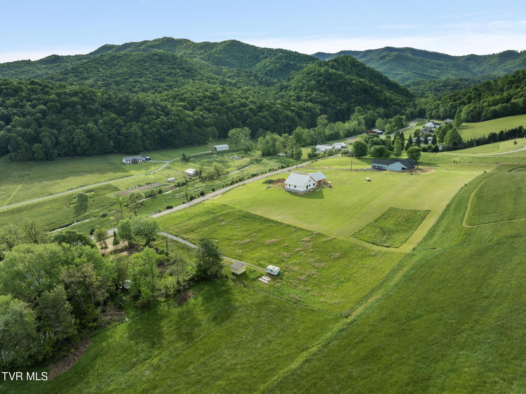 736 Laurels Road, Johnson City, Tennessee image 9