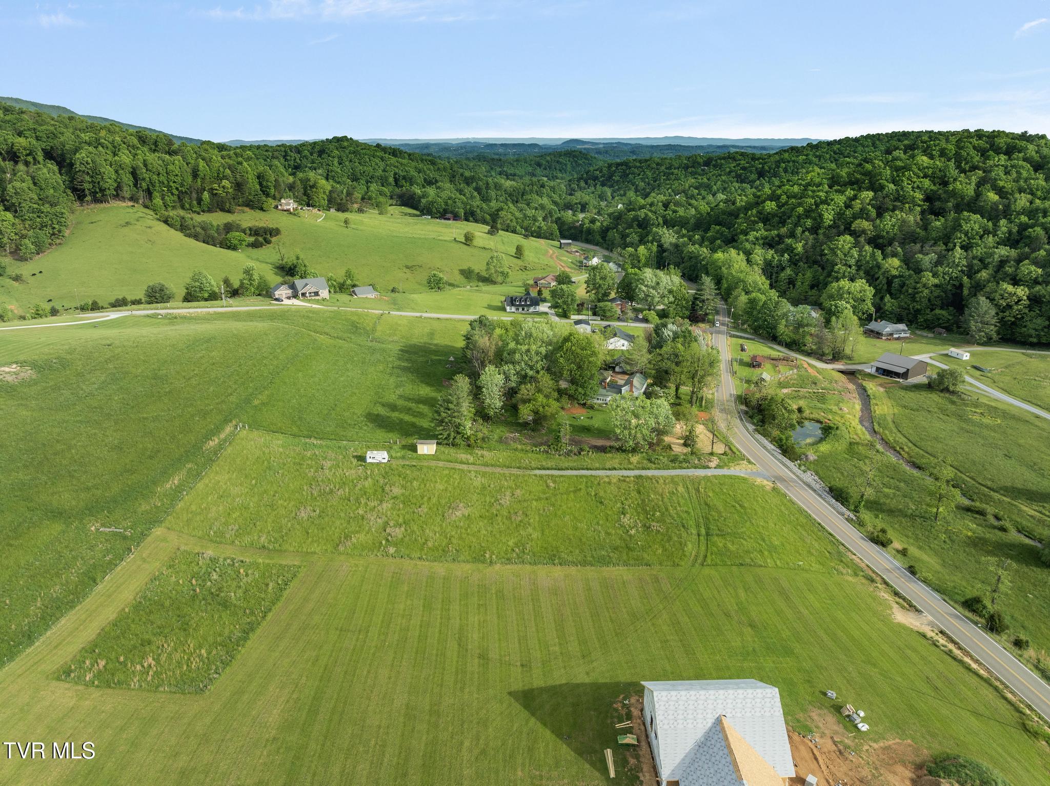 736 Laurels Road, Johnson City, Tennessee image 14