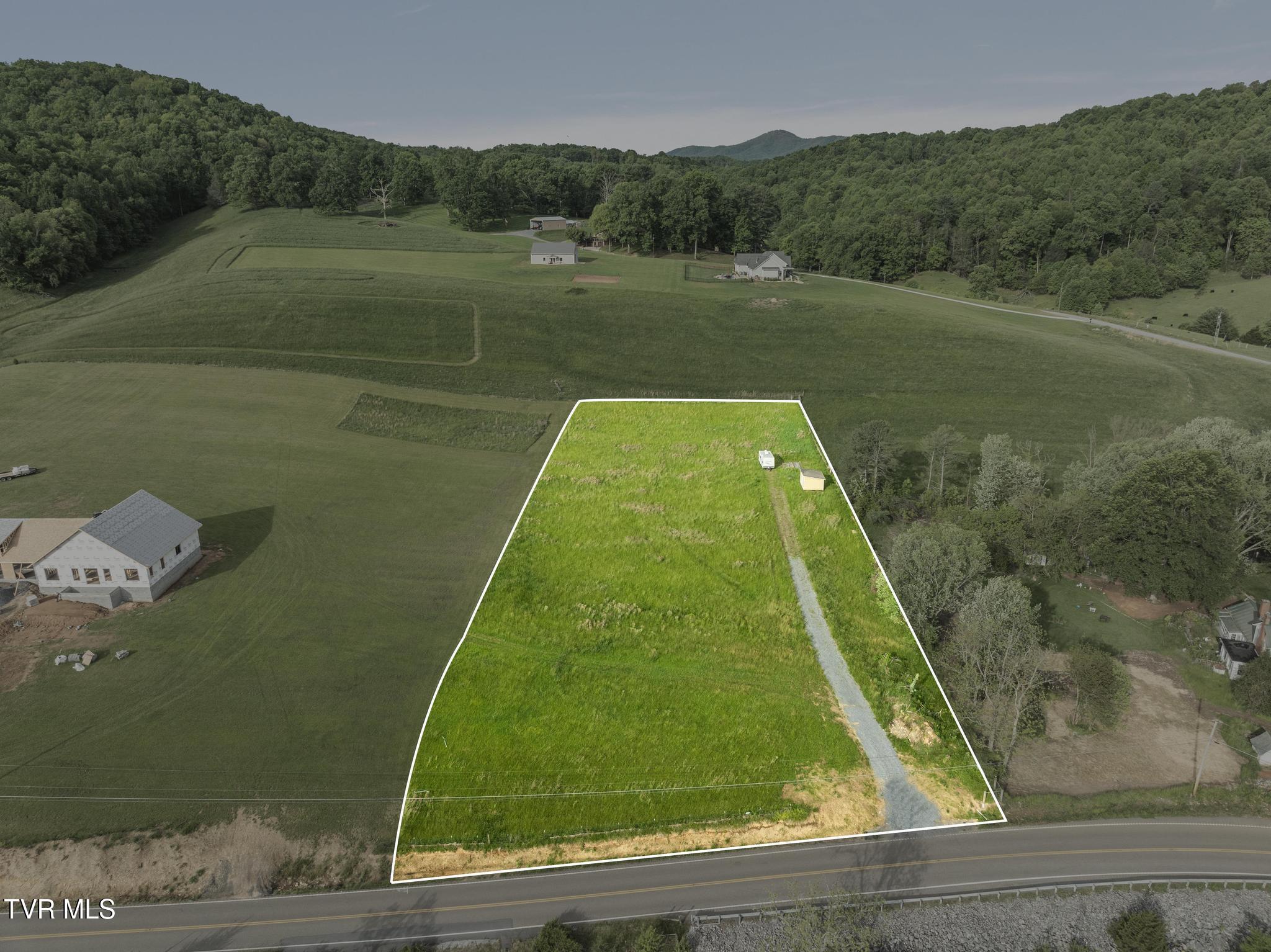 736 Laurels Road, Johnson City, Tennessee image 2