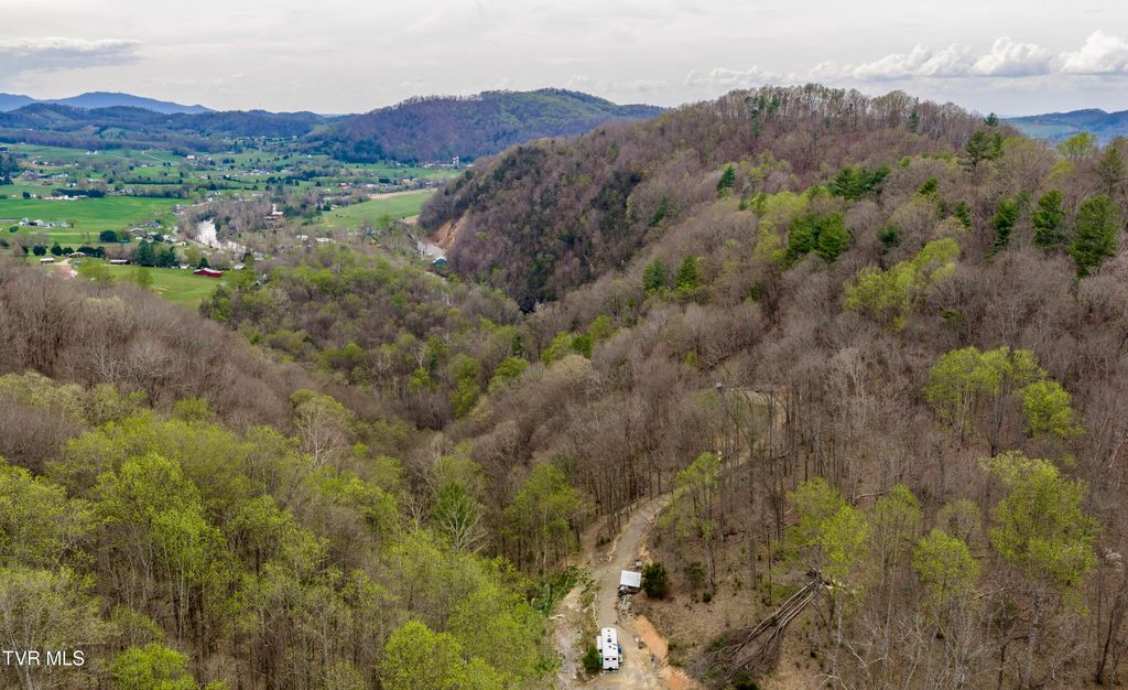 Photo of 394400 Bishop Hollow Road, Elizabethton, TN 37643 (MLS # 9994294)