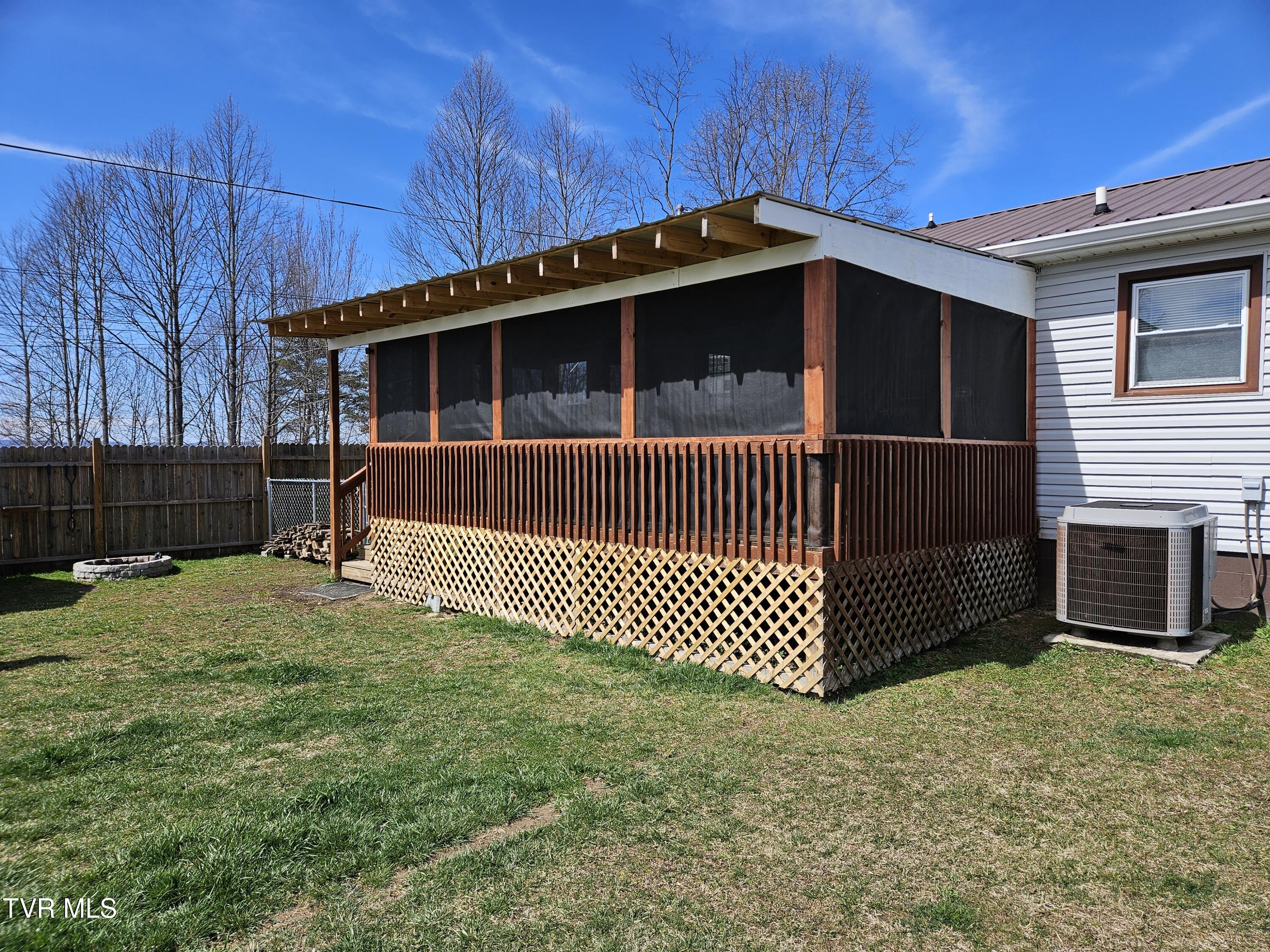 229 Harm Ridge, Coeburn, Virginia image 5