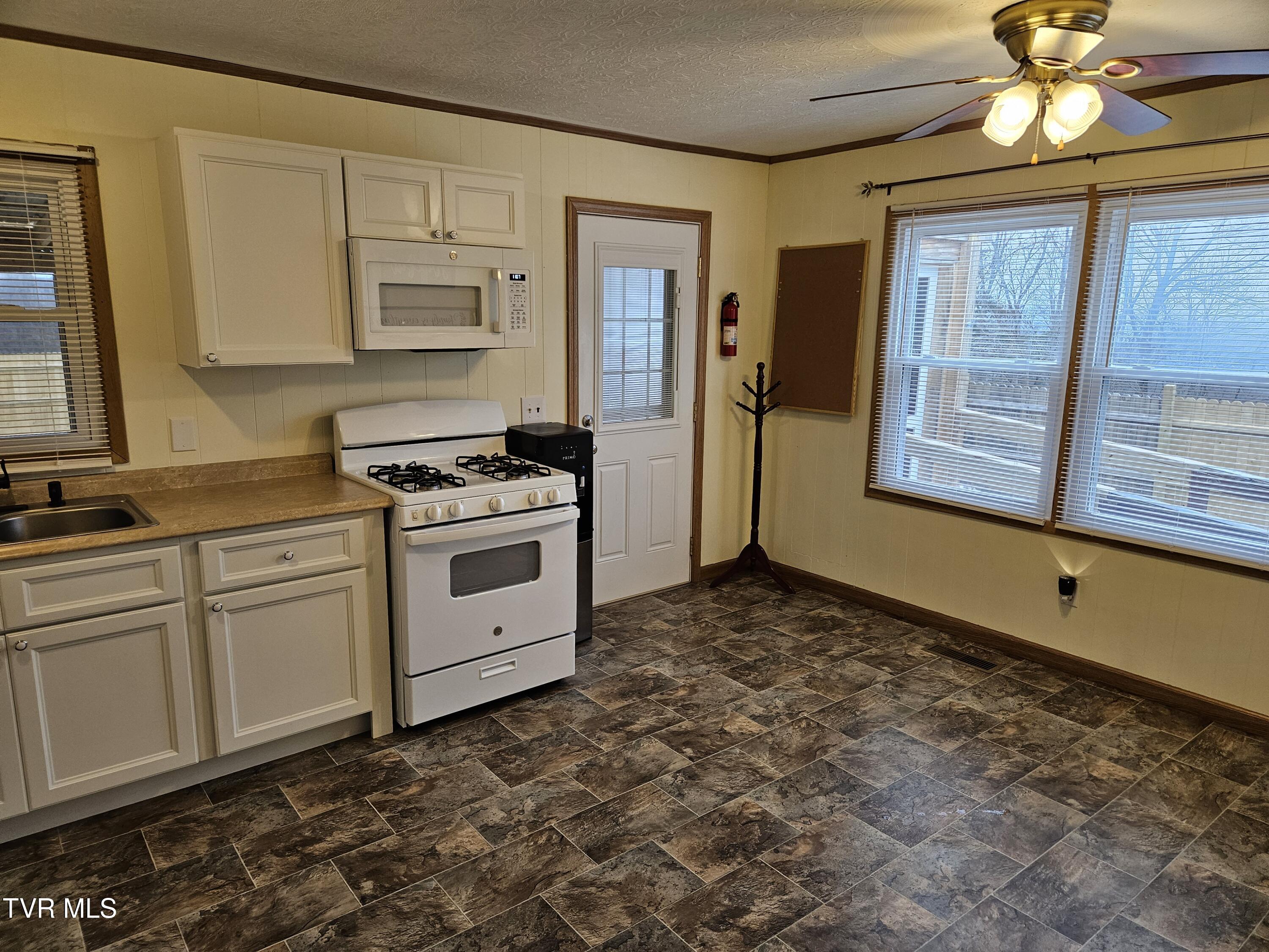 229 Harm Ridge, Coeburn, Virginia image 16