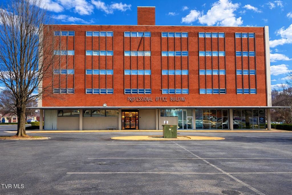 Photo of 112 Myrtle Avenue #304, Johnson City, TN 37601 (MLS # 9995201)