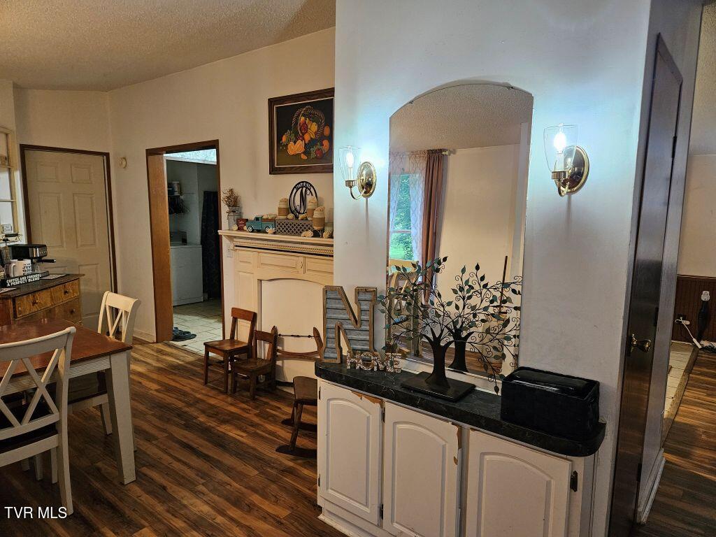 17508 Dreamers Lane, Glade Spring, Virginia image 4
