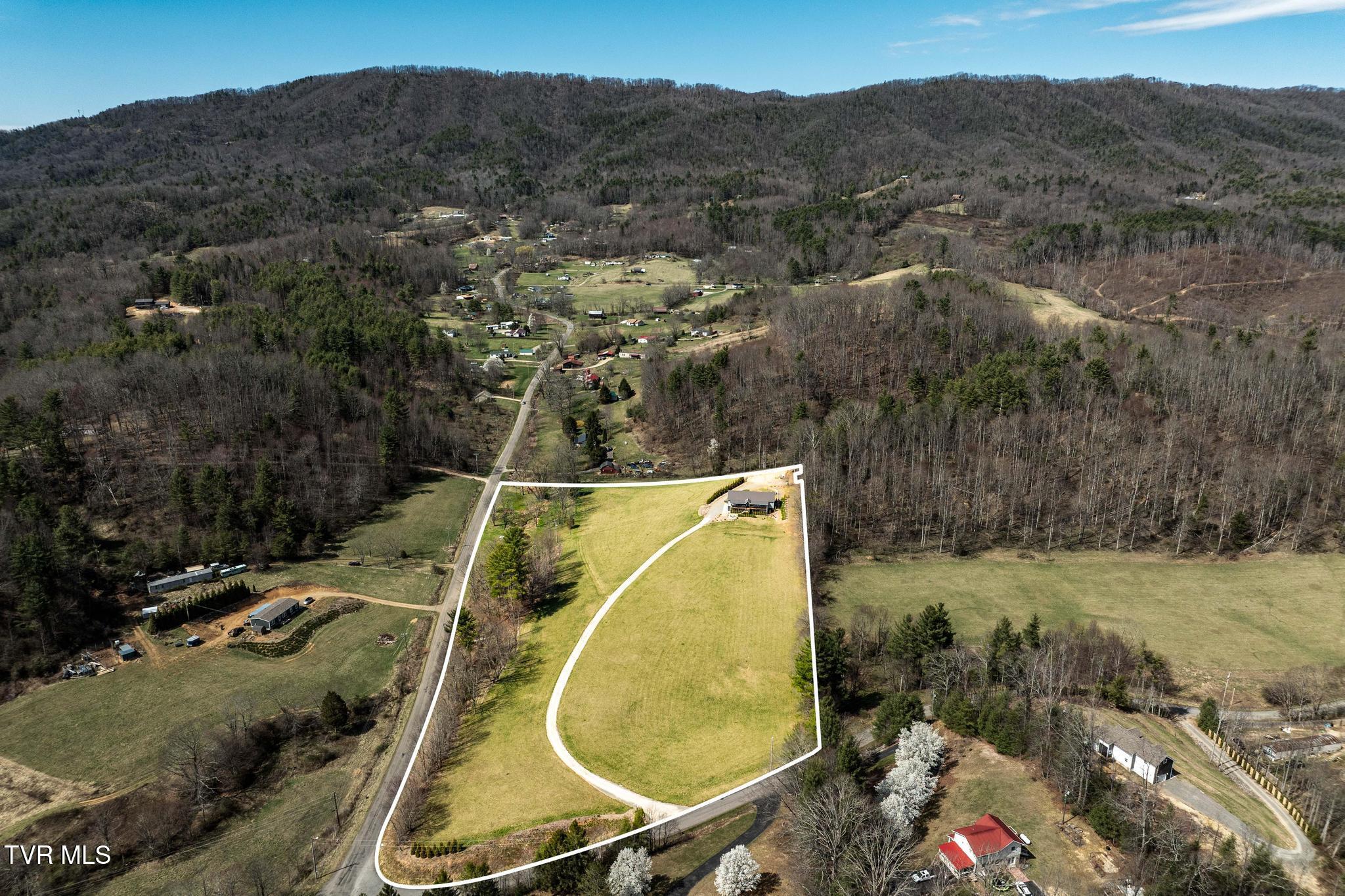 1168 Campbell Road, Mountain City, Tennessee image 48