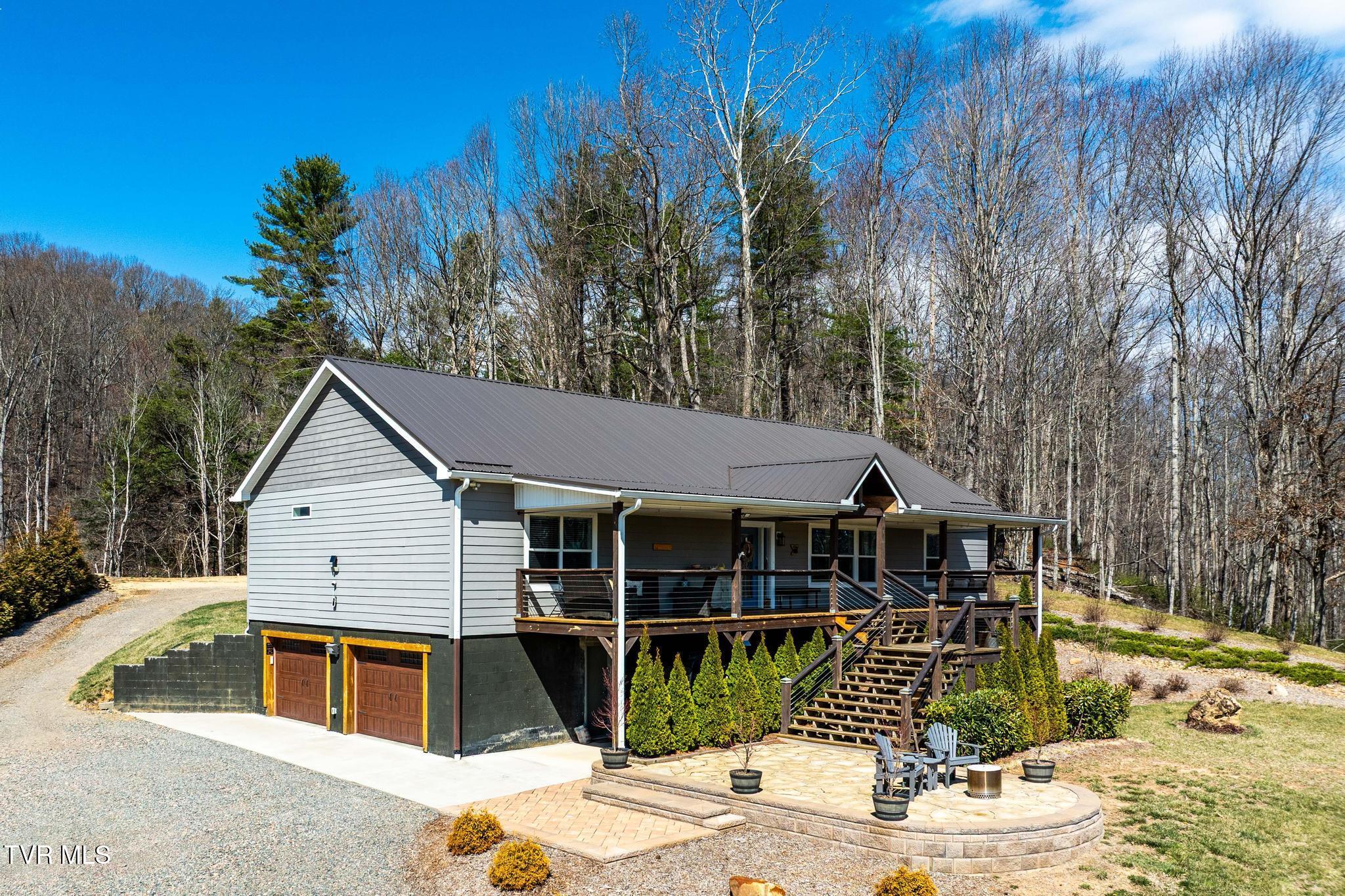1168 Campbell Road, Mountain City, Tennessee image 4