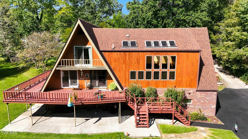 Photo of 301 Cherry Street, Wise, VA 24293 (MLS # 10000138)