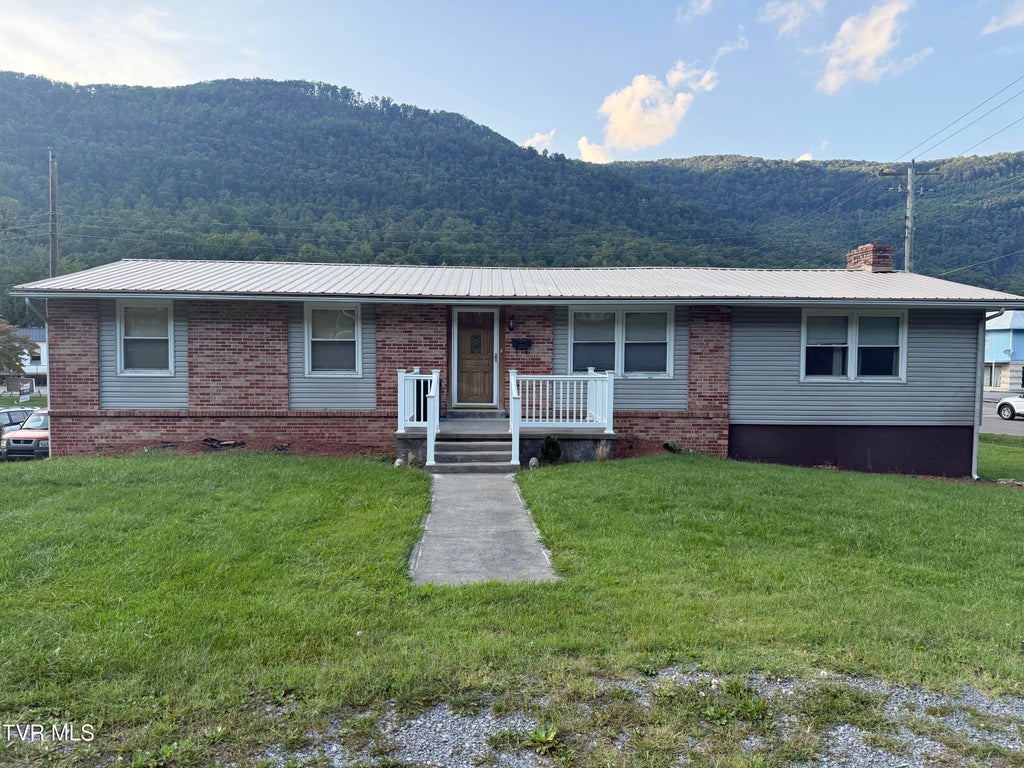 Photo of 1815 Shawnee Avenue, Big Stone Gap, VA 24219 (MLS # 10000290)