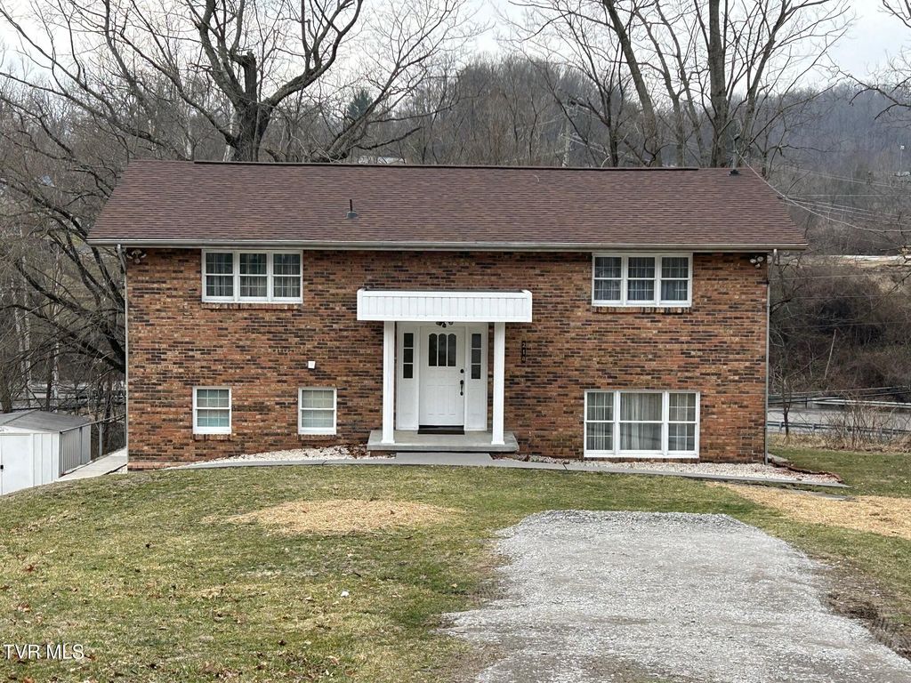 Photo of 218 North Street, Coeburn, VA 24230 (MLS # 9991587)